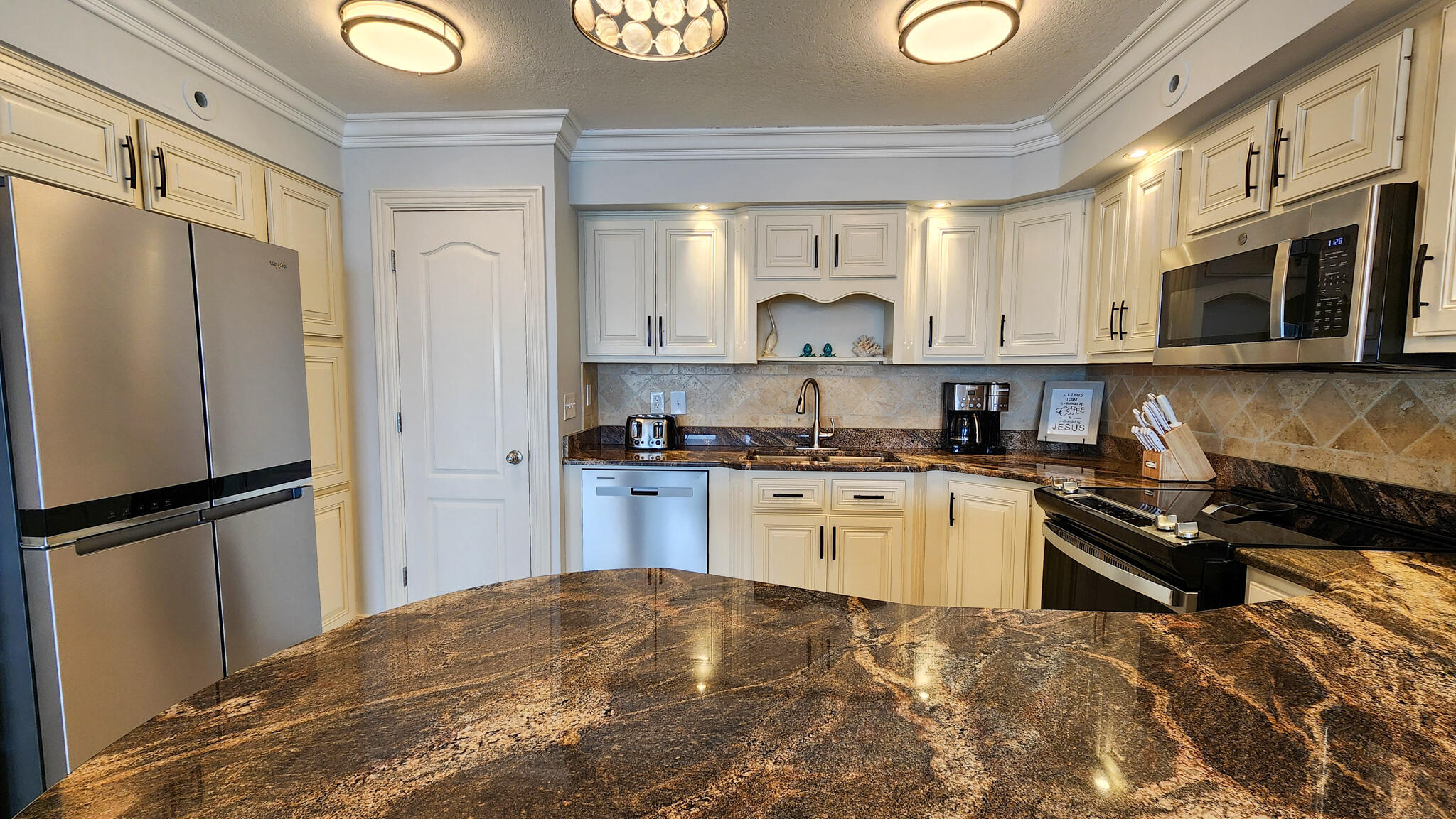 ISLAND ECHO CONDO - Residential