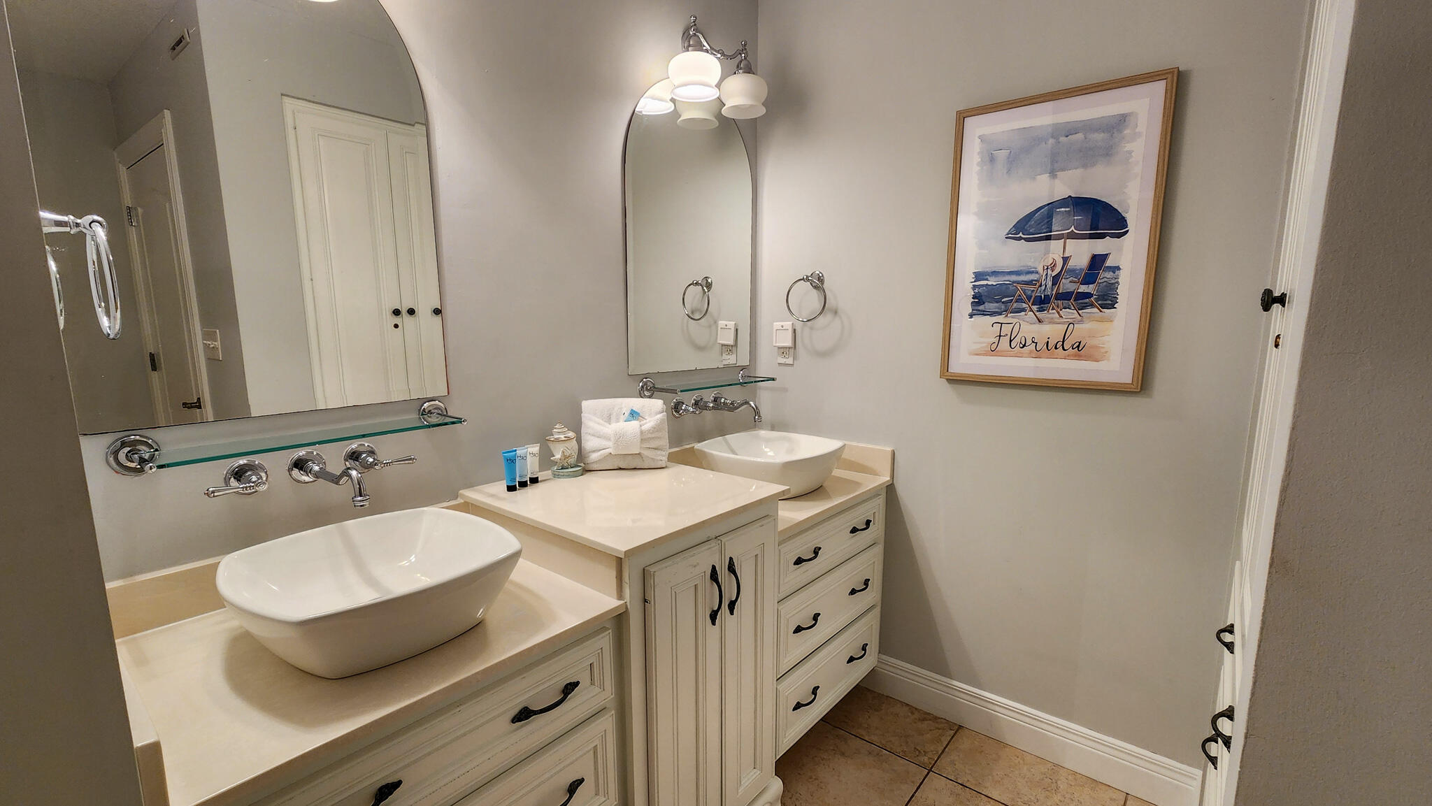 ISLAND ECHO CONDO - Residential