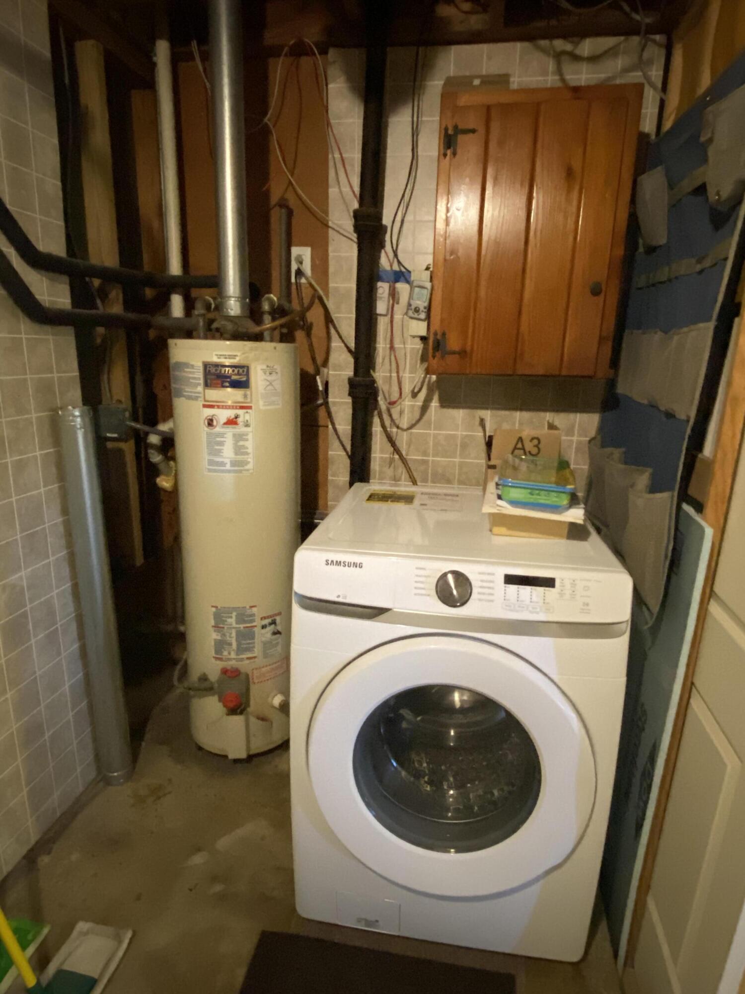 GARNIERS BEACH 3RD - Residential