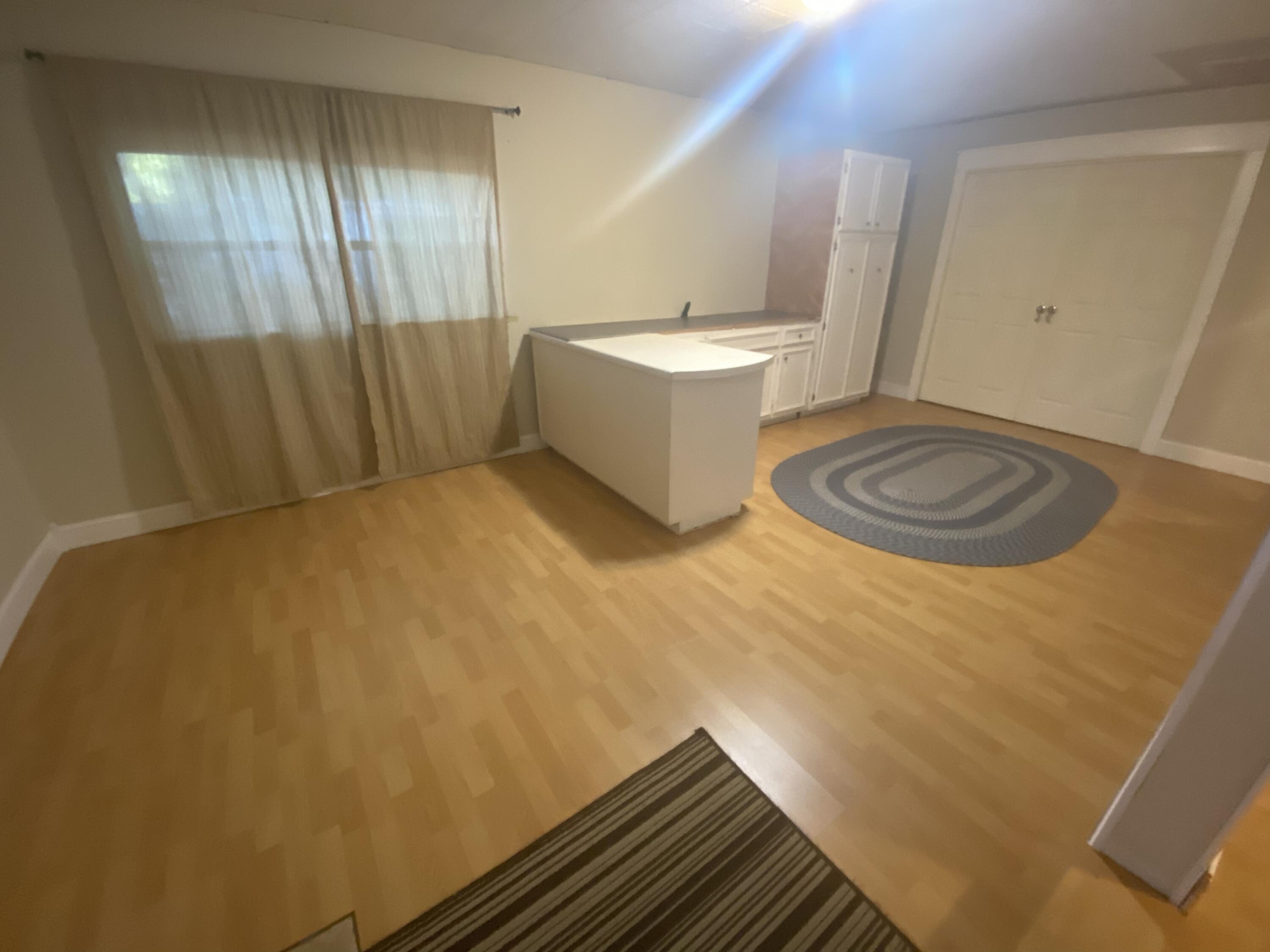 GARNIERS BEACH 3RD - Residential