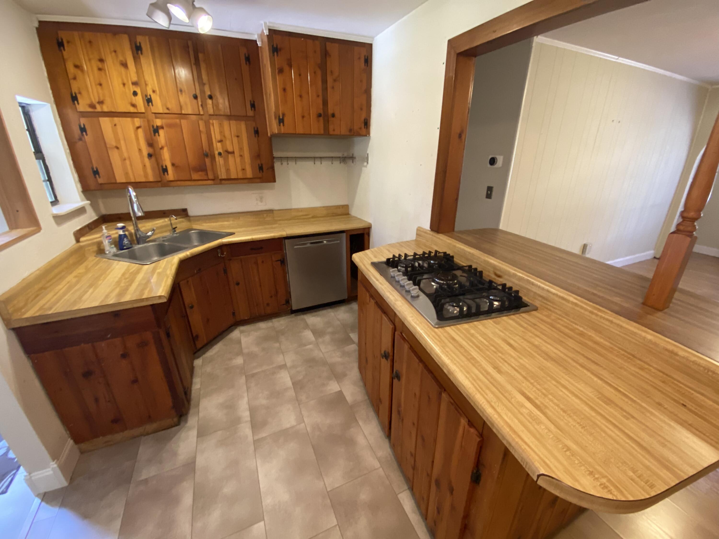 GARNIERS BEACH 3RD - Residential