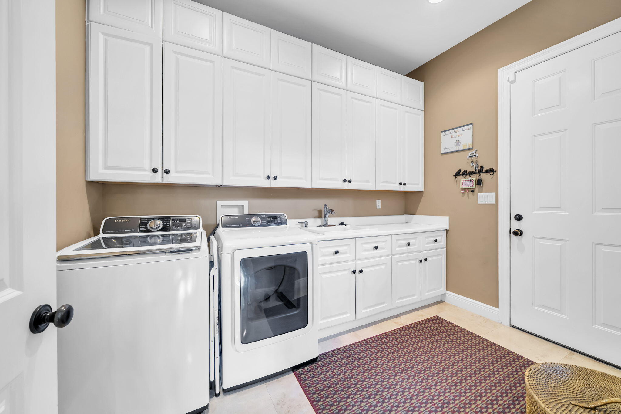 THE VINEYARD - Residential