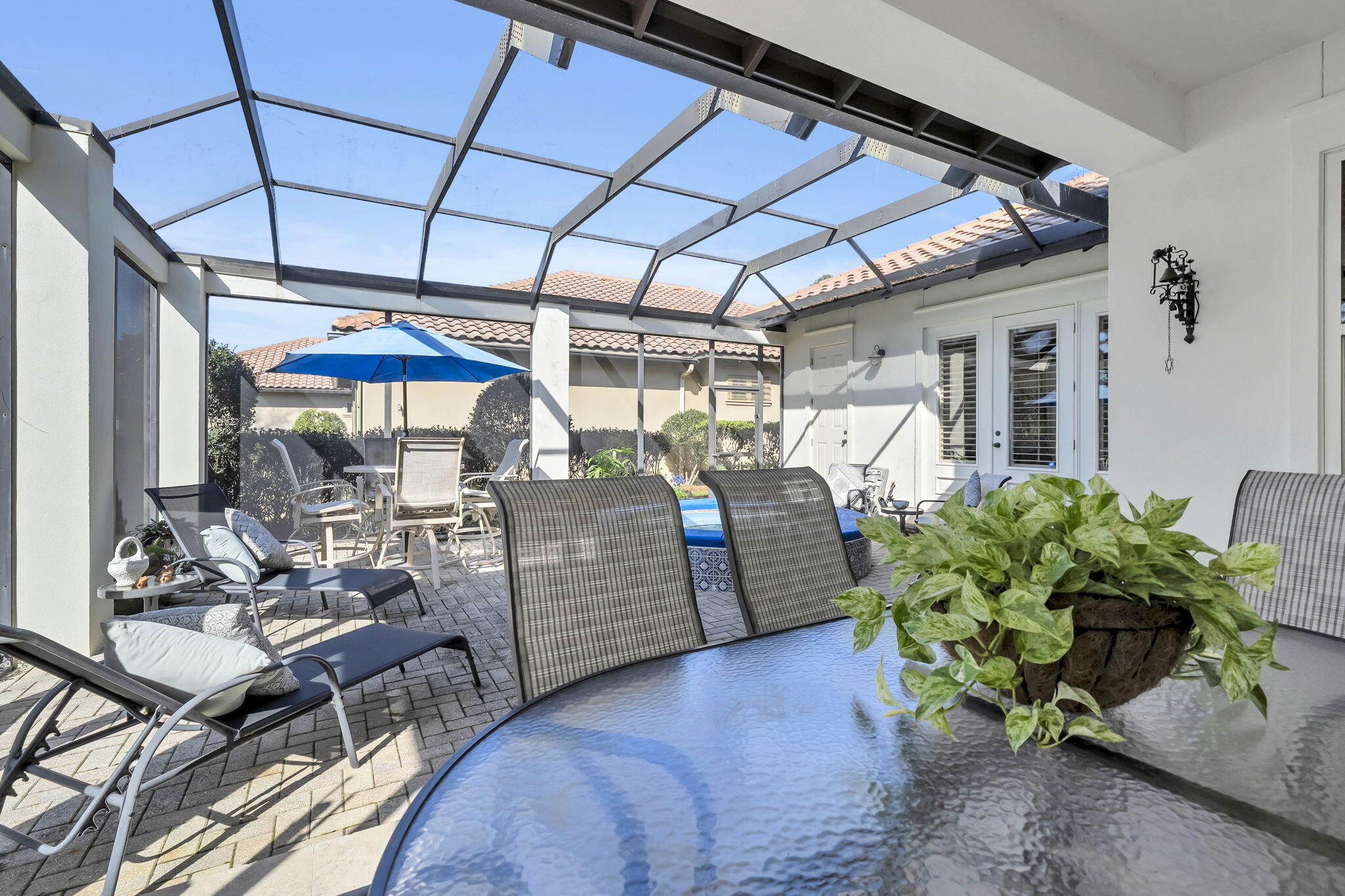 THE VINEYARD - Residential