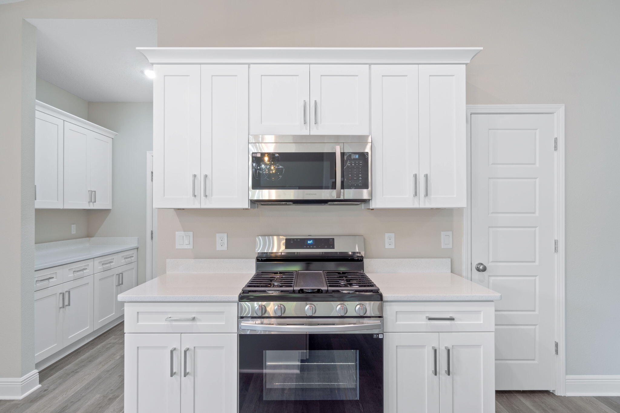 CRESCENT SHORES - Residential