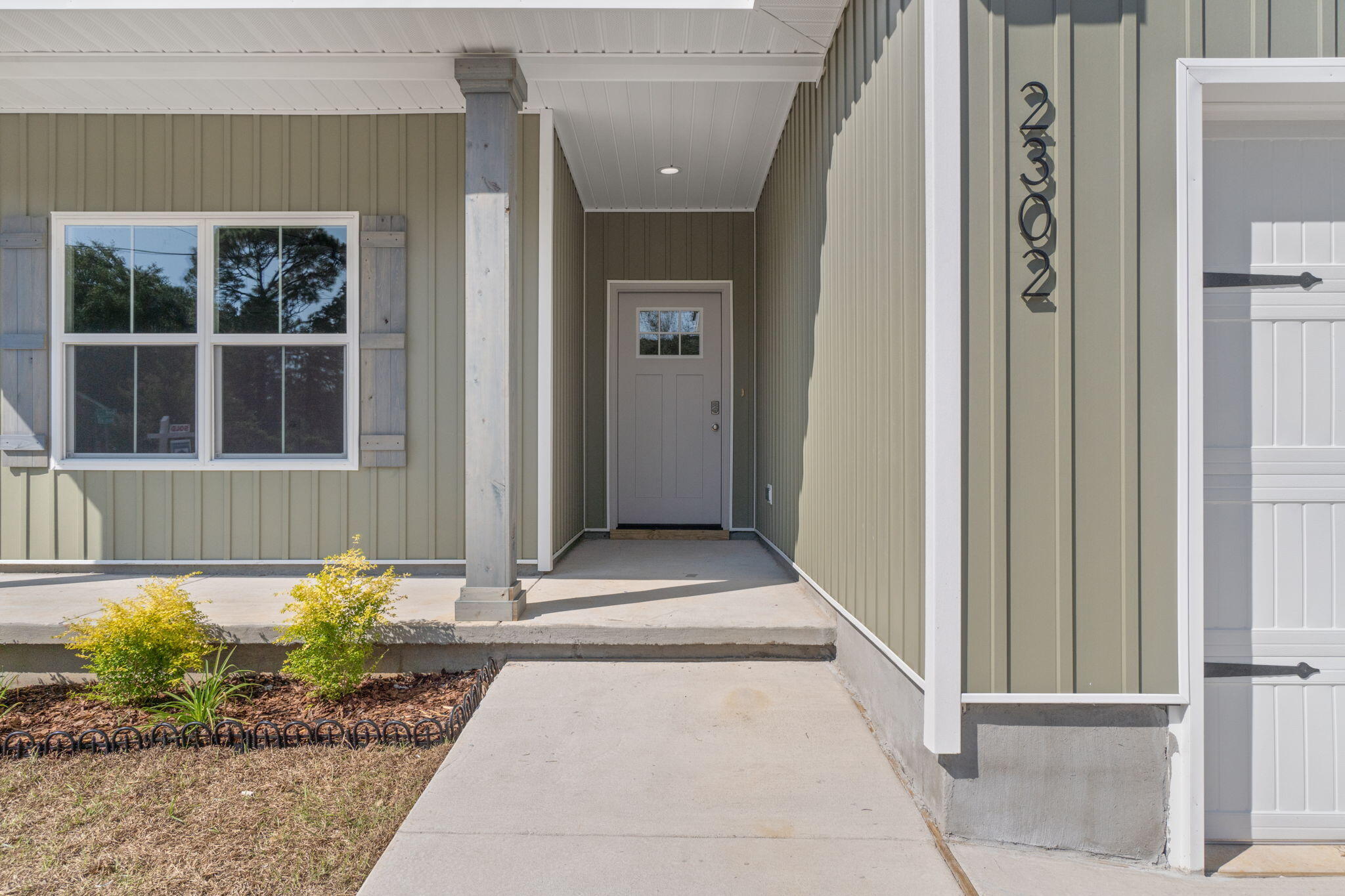 CRESCENT SHORES - Residential