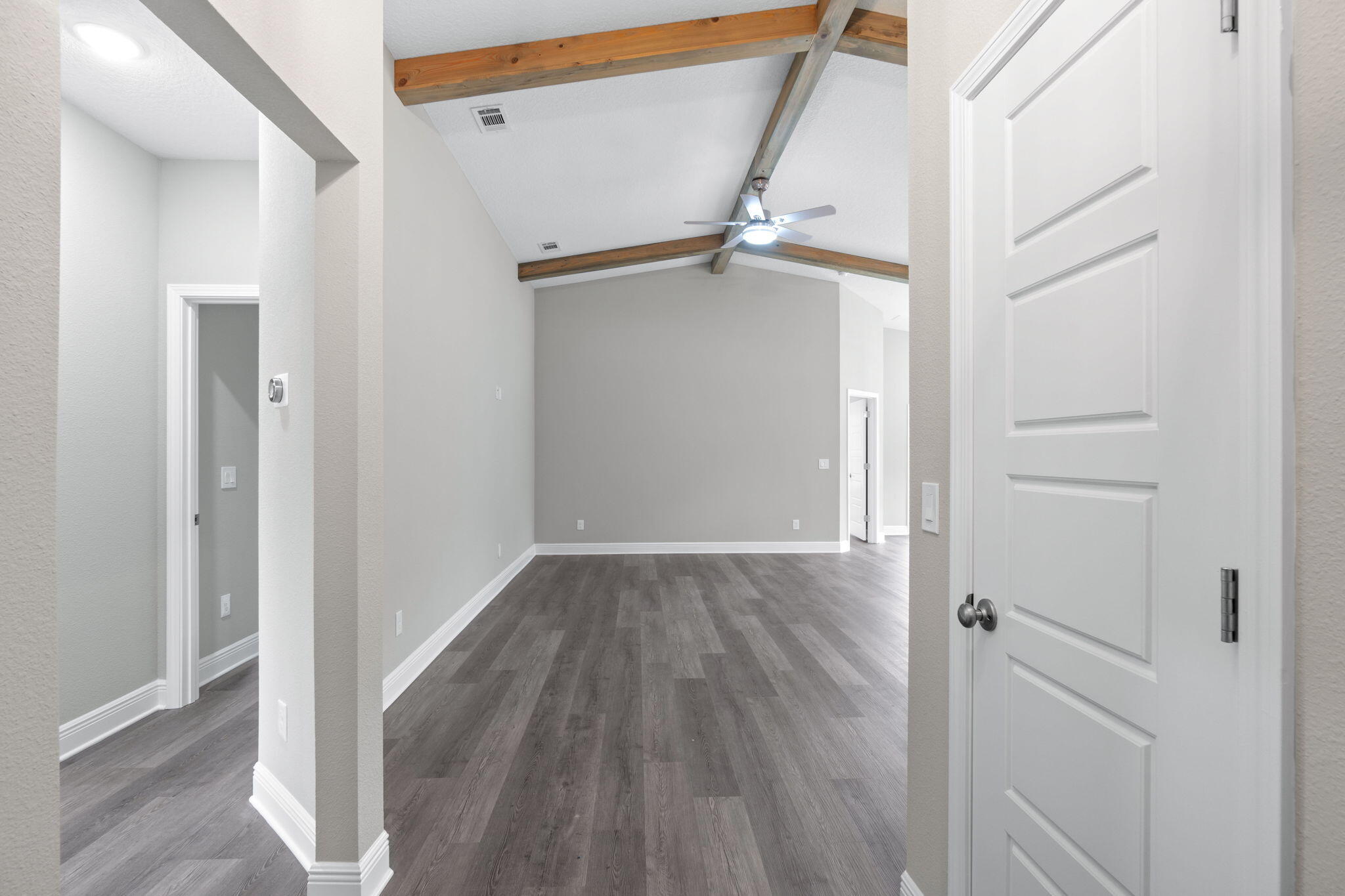 CRESCENT SHORES - Residential