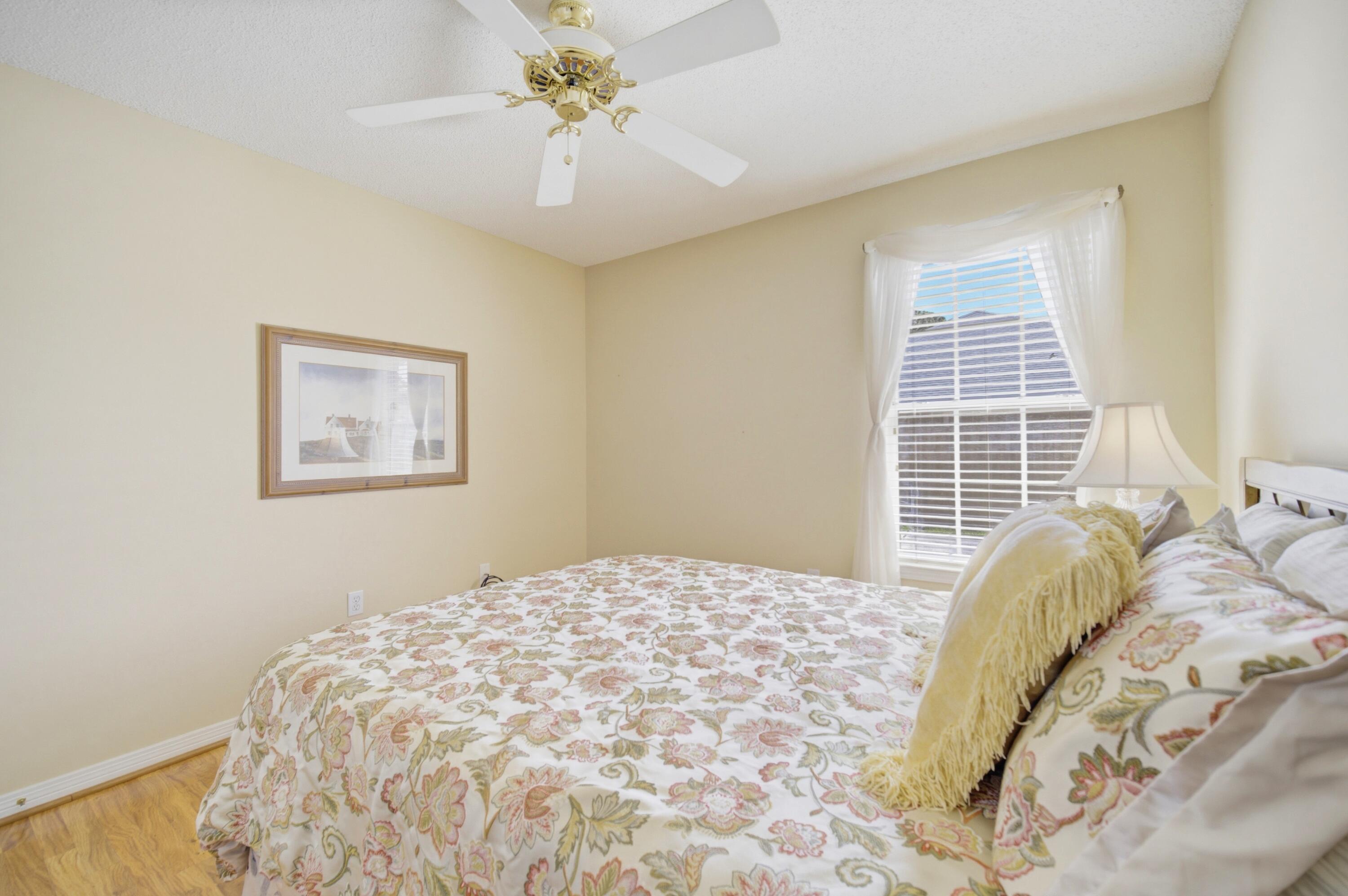 BAYSIDE - Residential