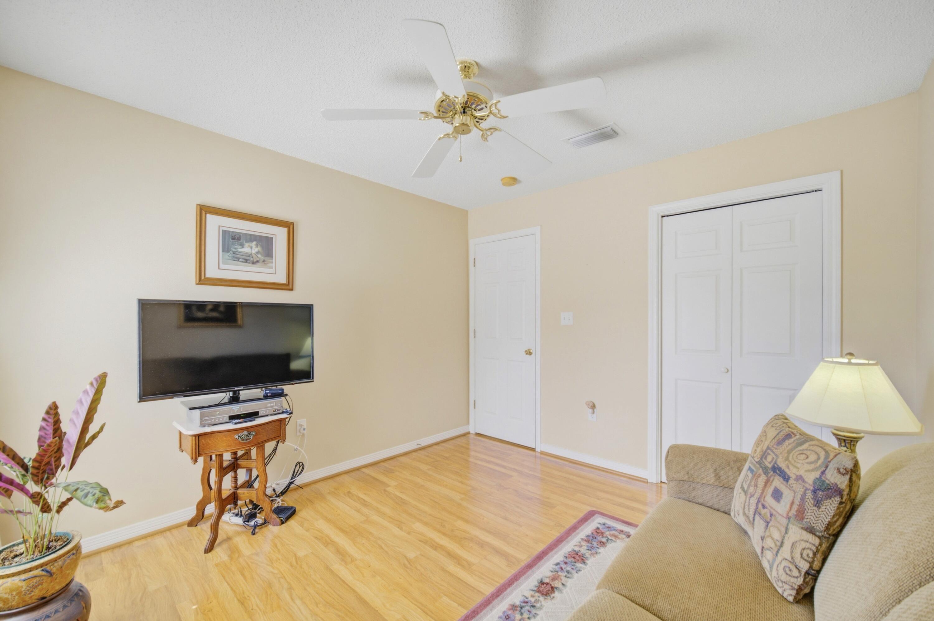 BAYSIDE - Residential