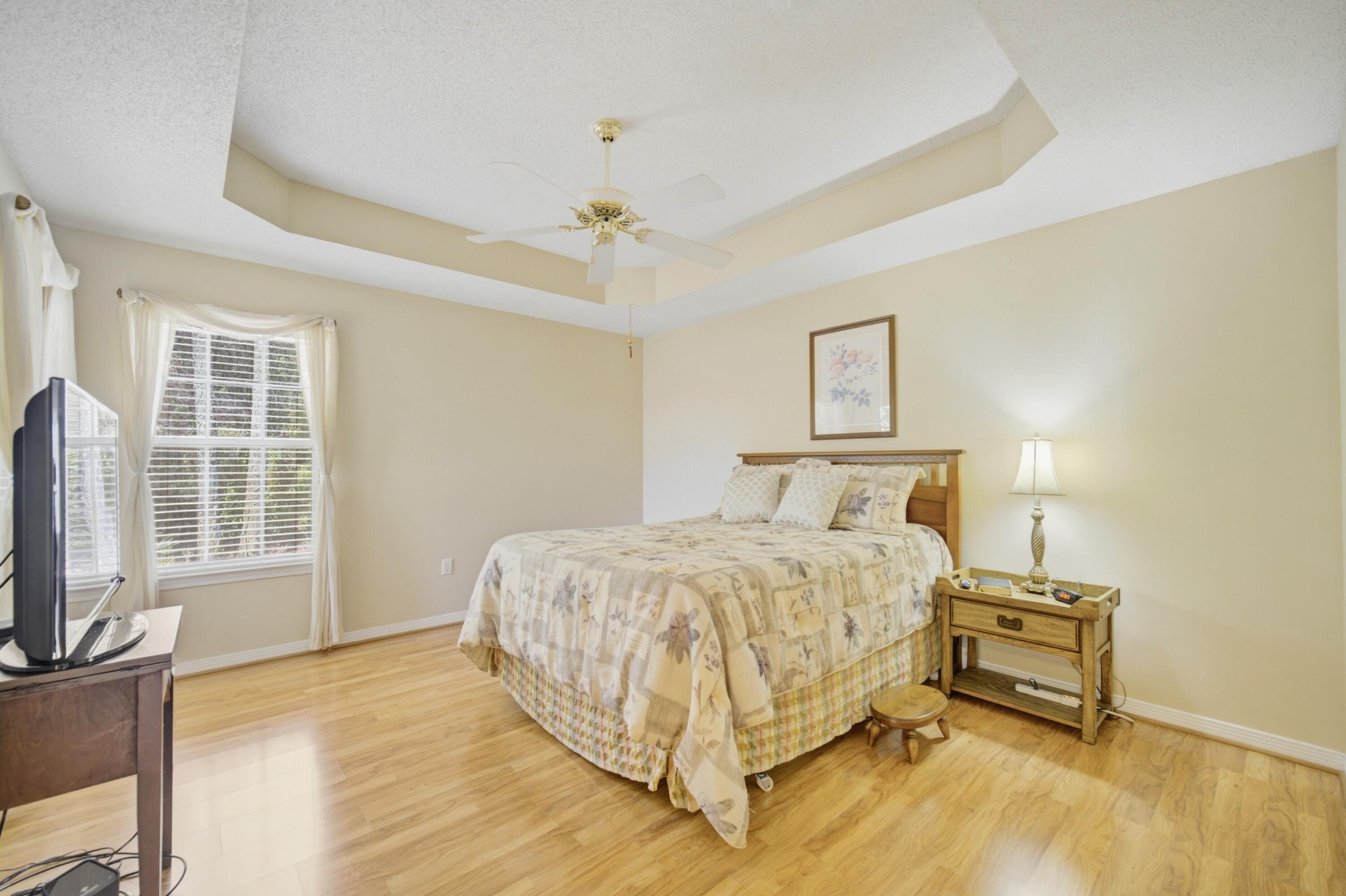 BAYSIDE - Residential