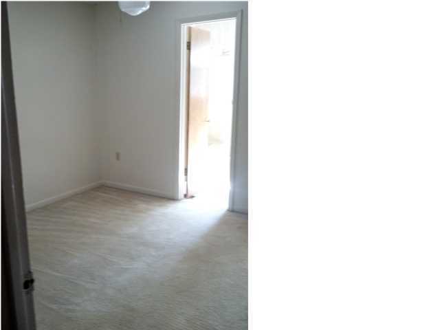 DOWNTOWNER - Residential Lease