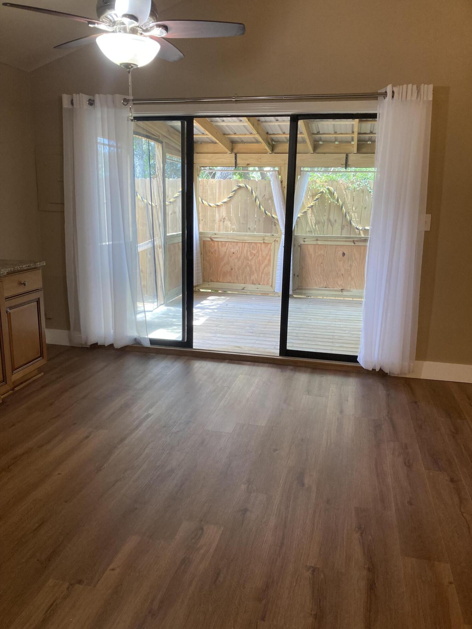 PINE RIDGE TRACE RE/SUB - Residential