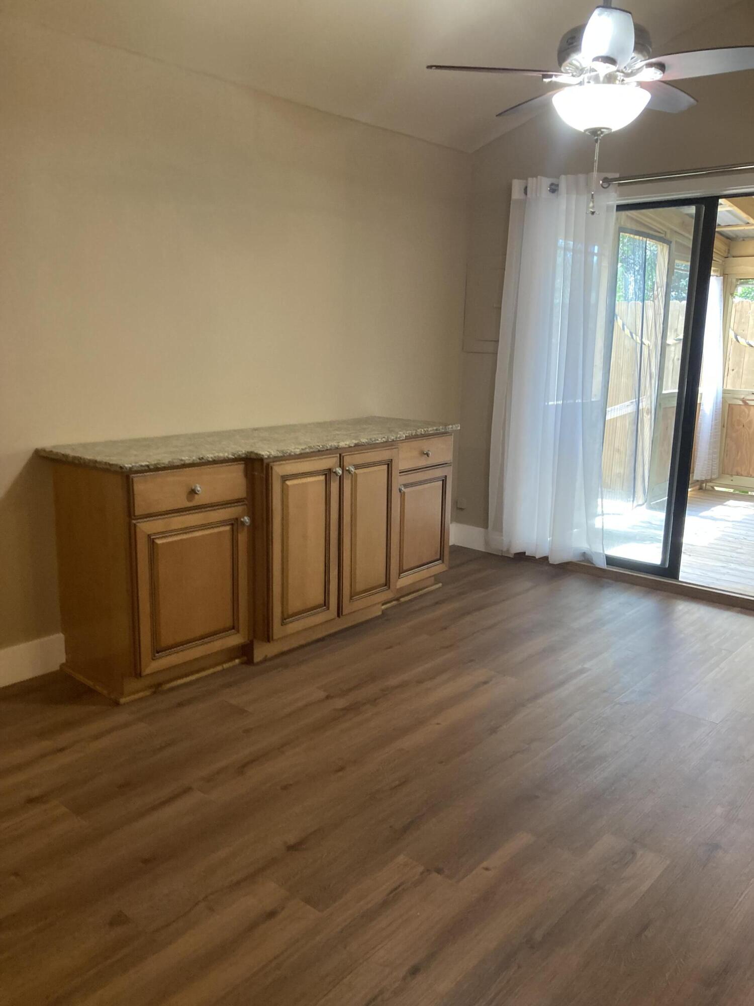 PINE RIDGE TRACE RE/SUB - Residential