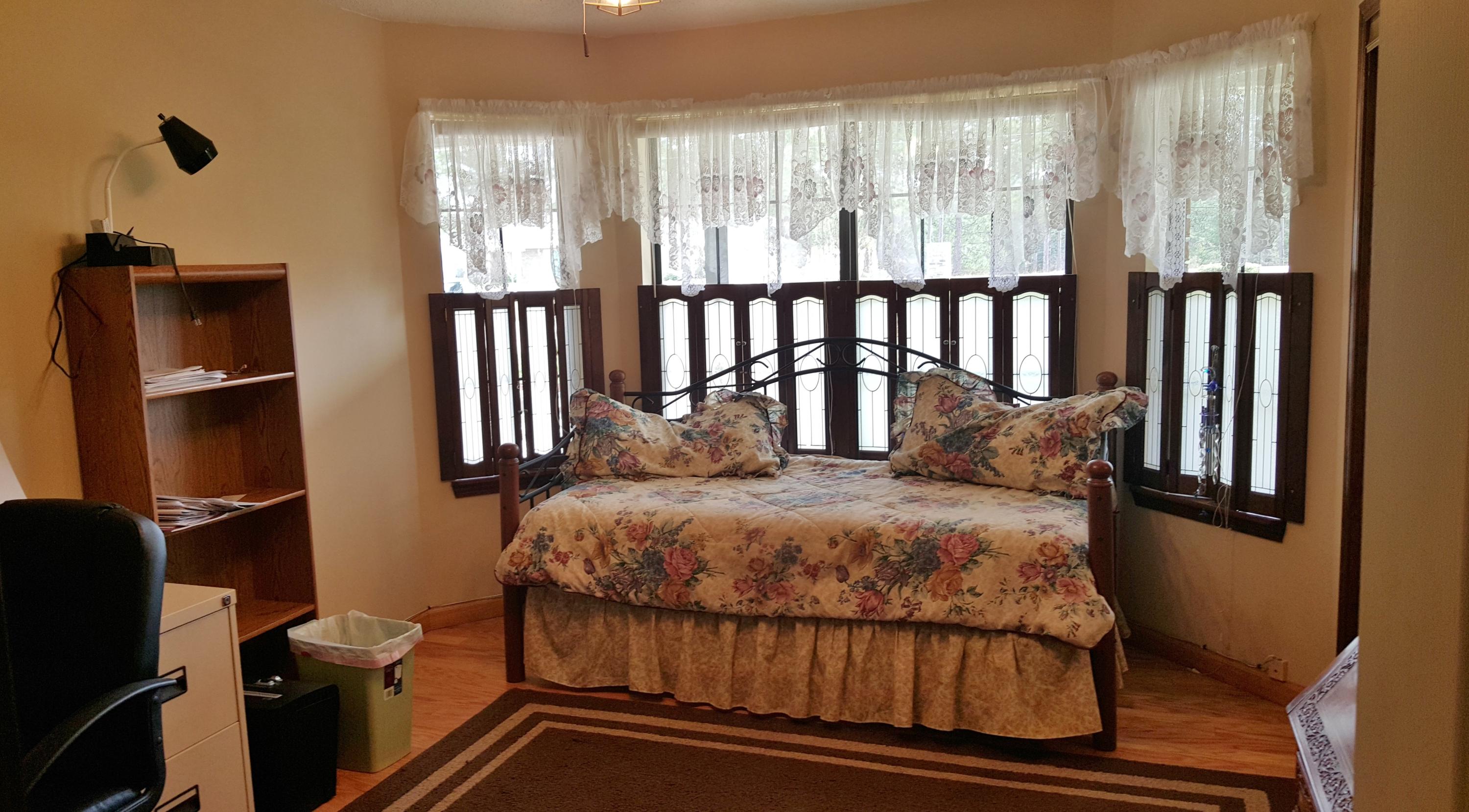 LAKESHORE GARDENS - Residential