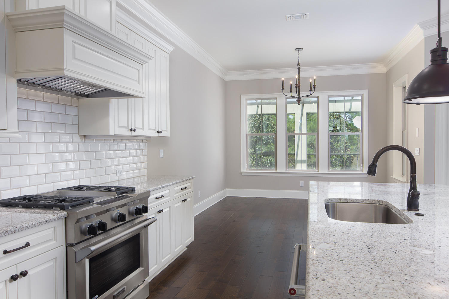 BURNT PINE - Residential