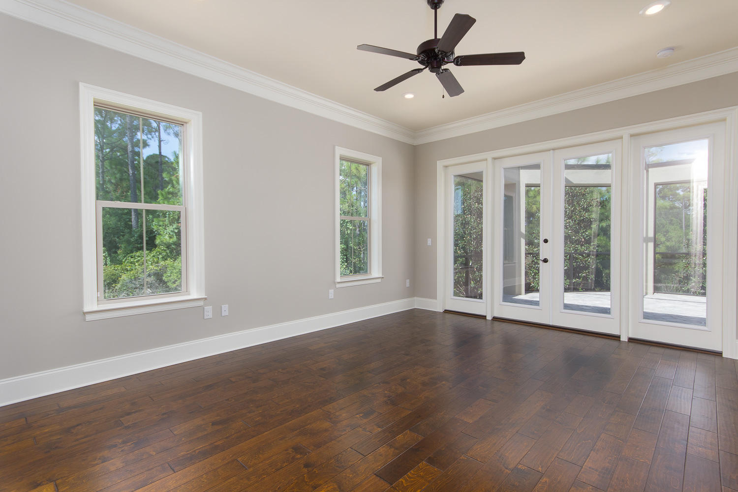 BURNT PINE - Residential