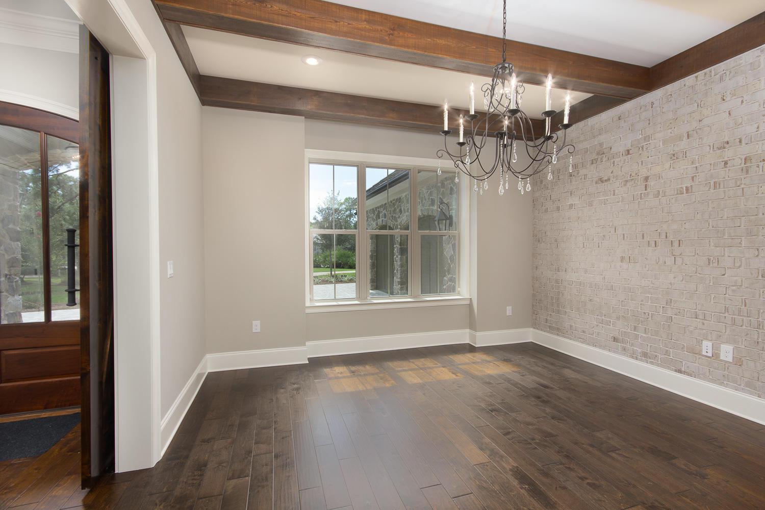 BURNT PINE - Residential