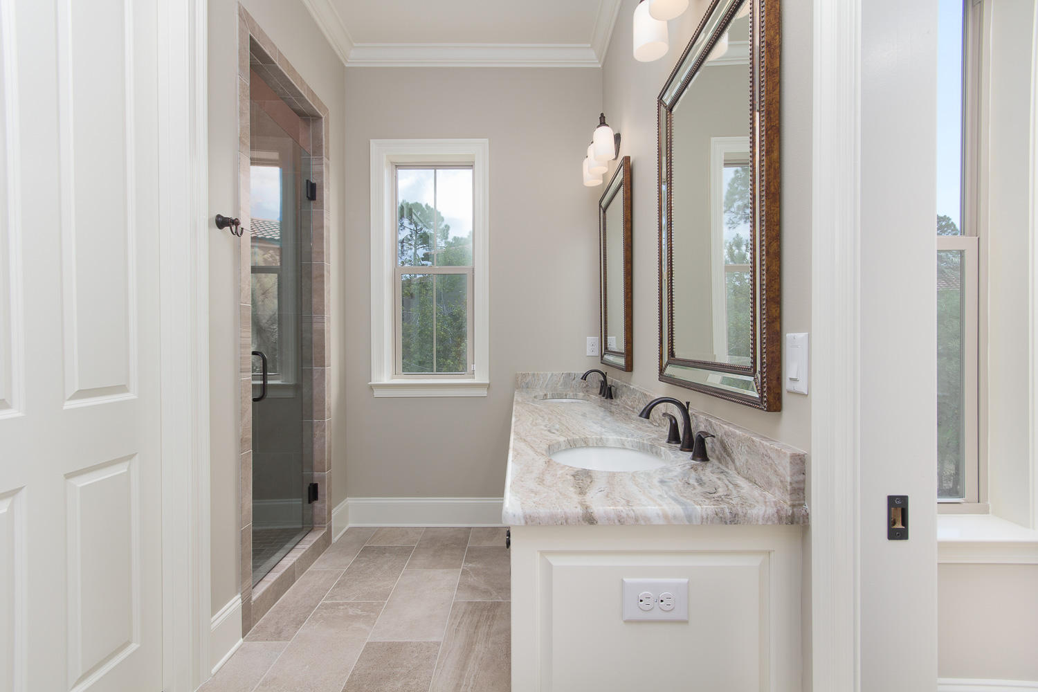 BURNT PINE - Residential