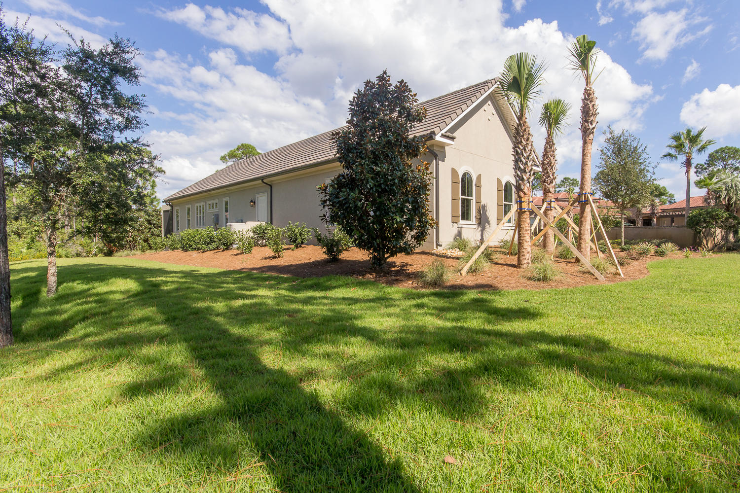 BURNT PINE - Residential