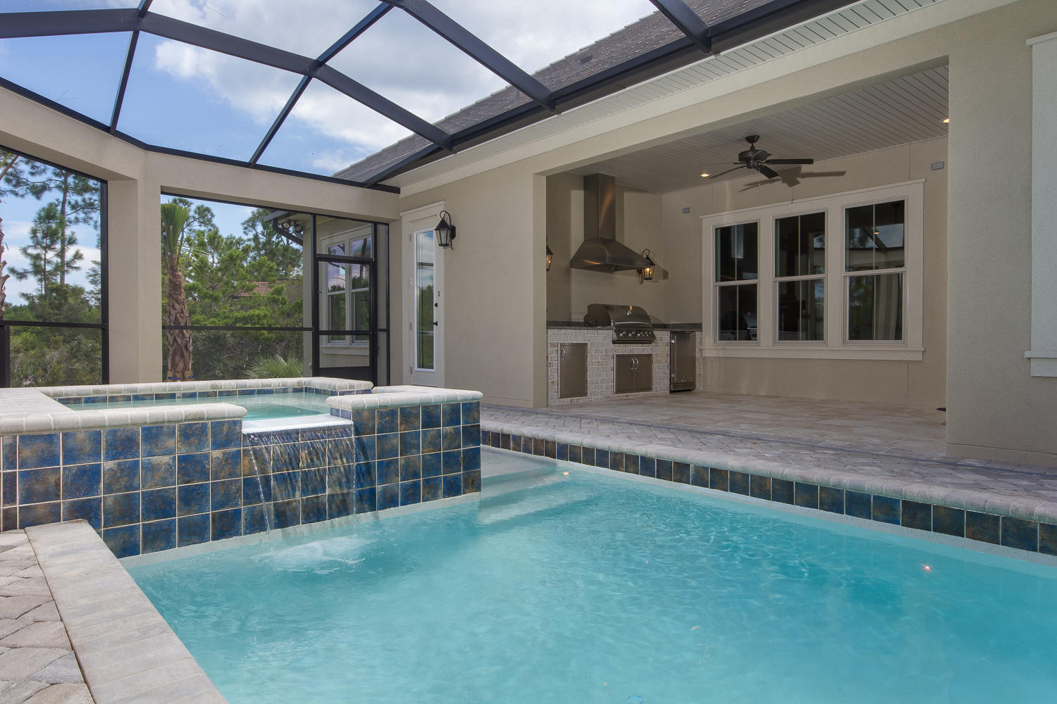 BURNT PINE - Residential