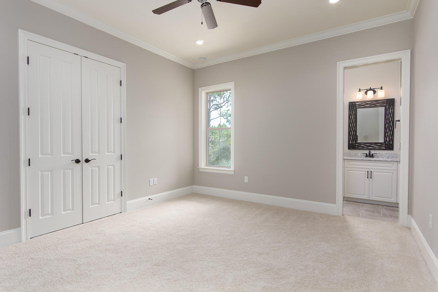 BURNT PINE - Residential