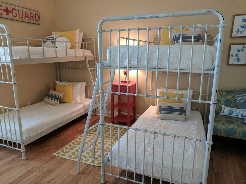 VILLAGE AT BLUE MOUNTAIN BEACH - Residential