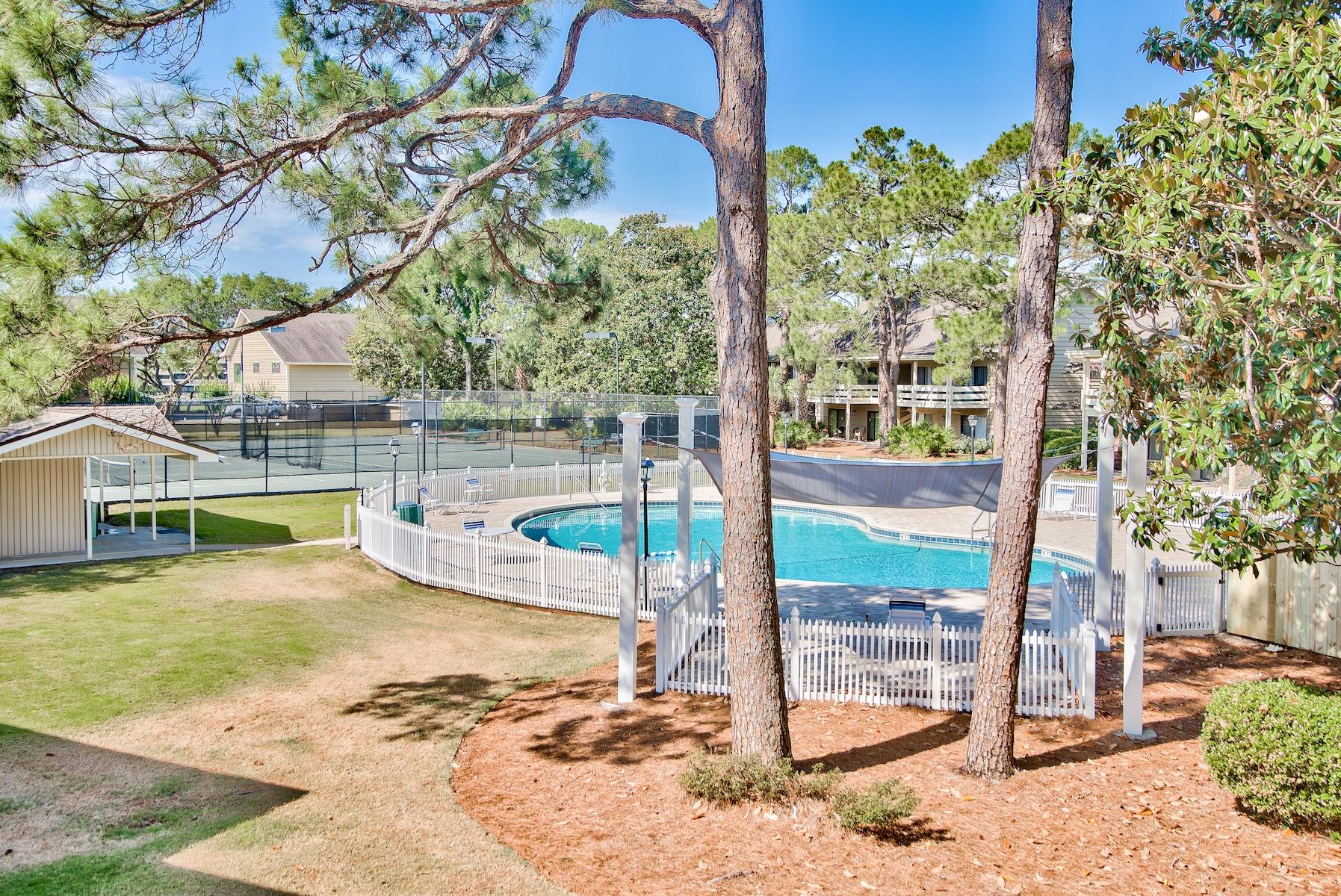 SEASCAPE CONDO FAIRWAYS AT - Residential