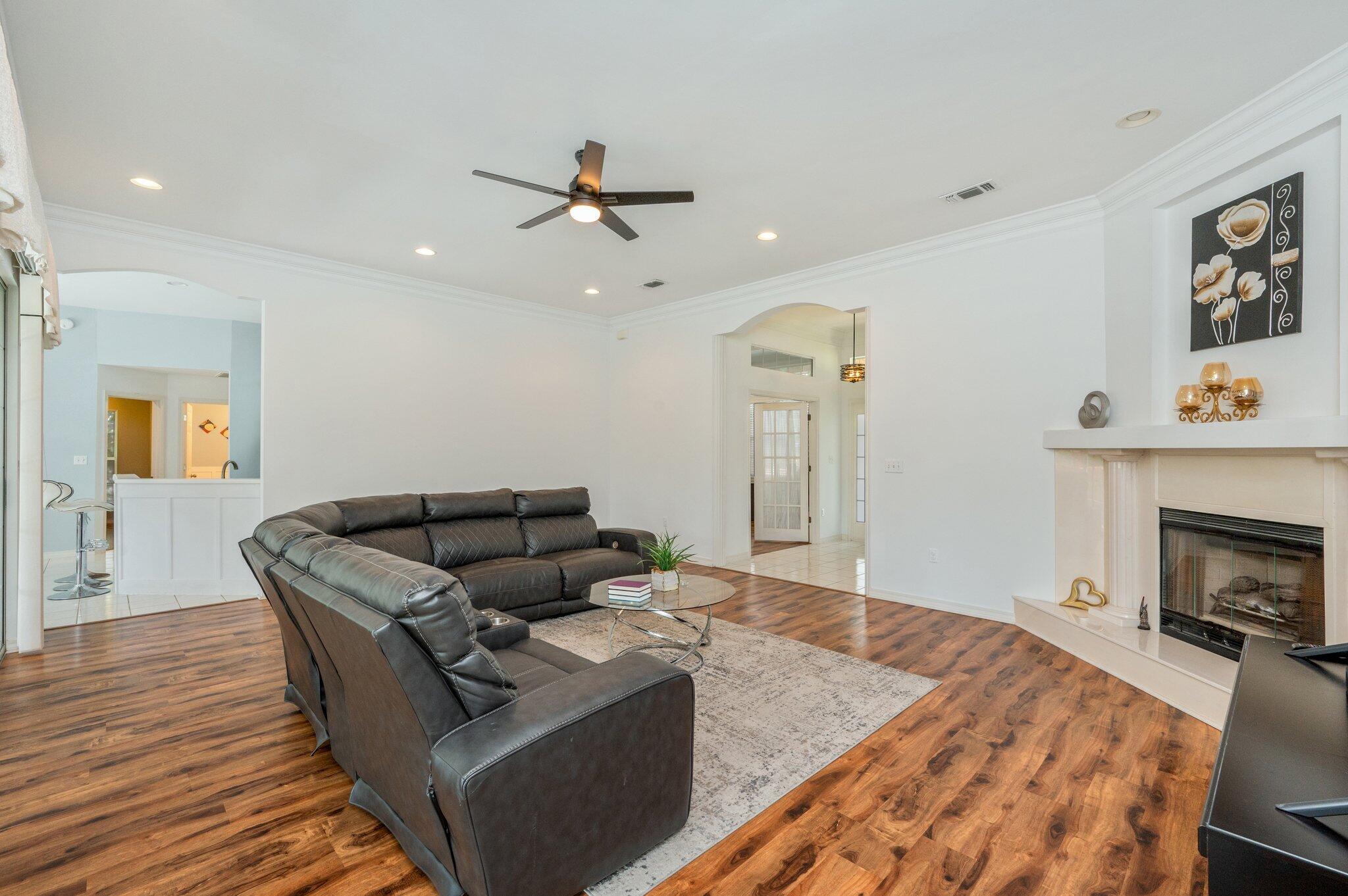 PAGE PLACE 3 PH 1 - Residential