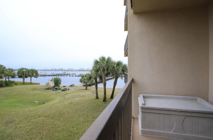 PIRATES BAY PH 1 - Residential