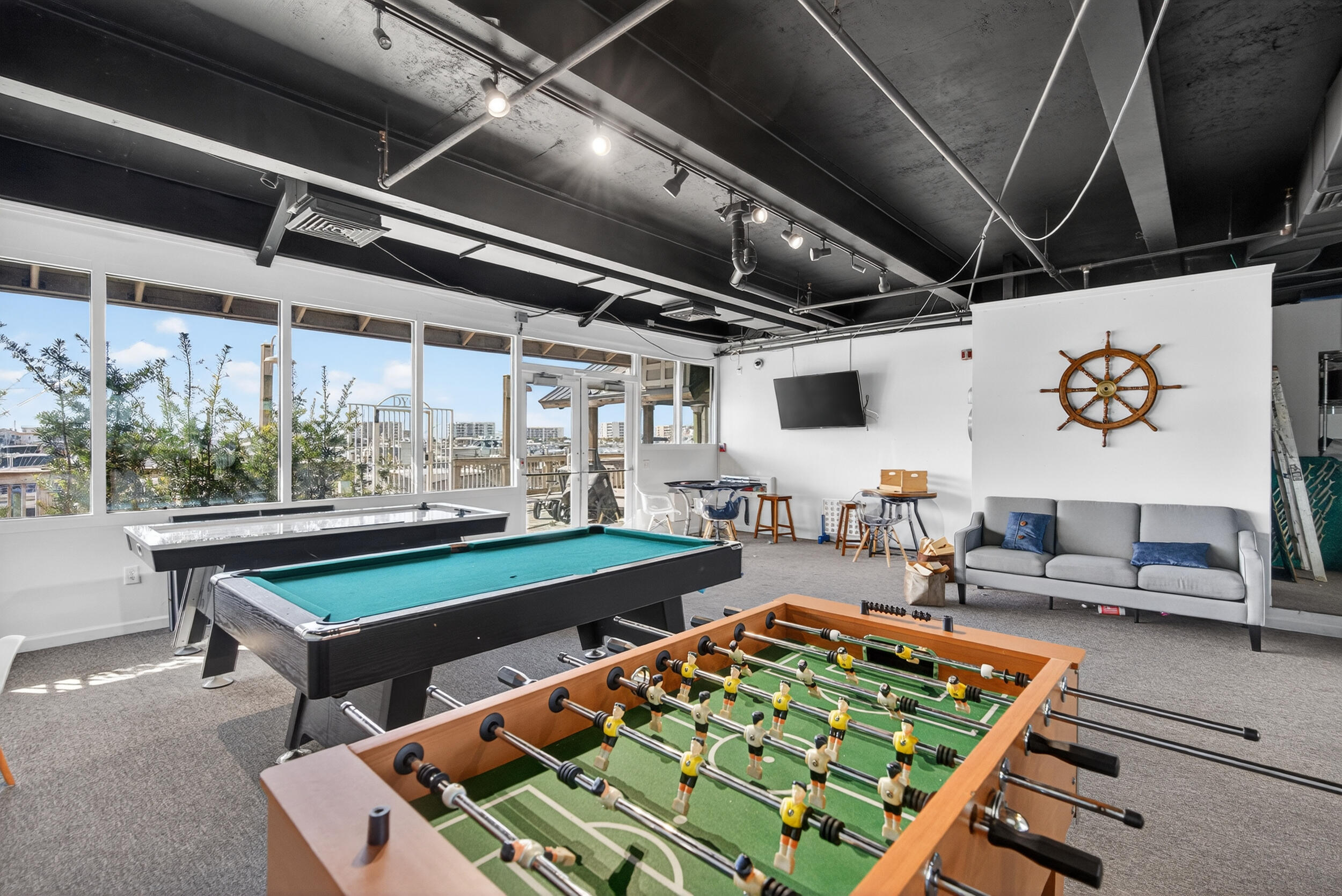 DESTIN YACHT CLUB - Residential