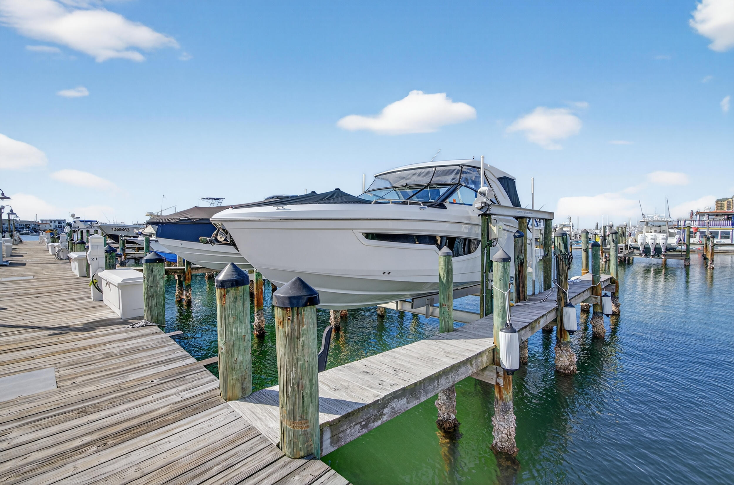 DESTIN YACHT CLUB - Residential