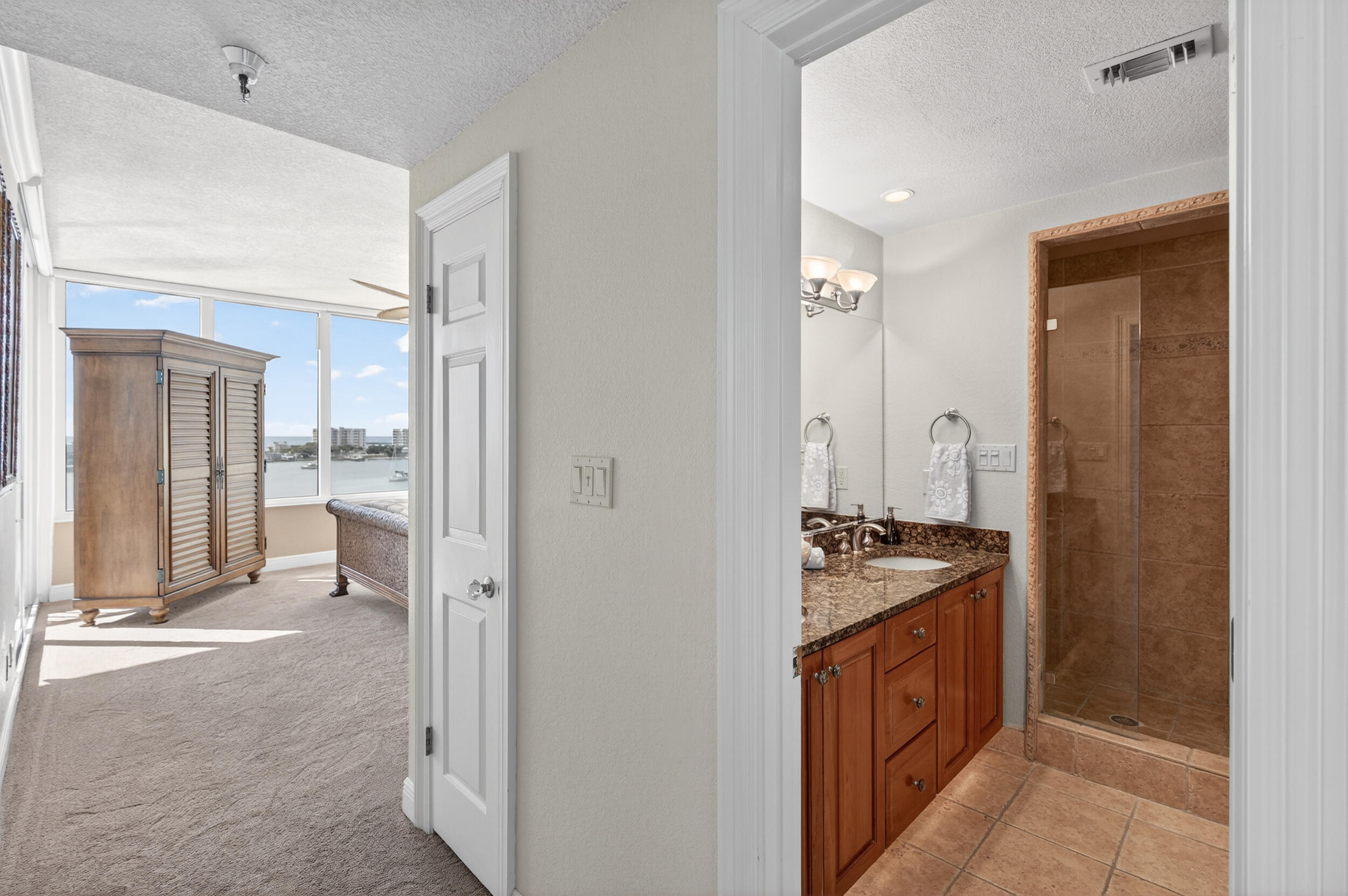 DESTIN YACHT CLUB - Residential