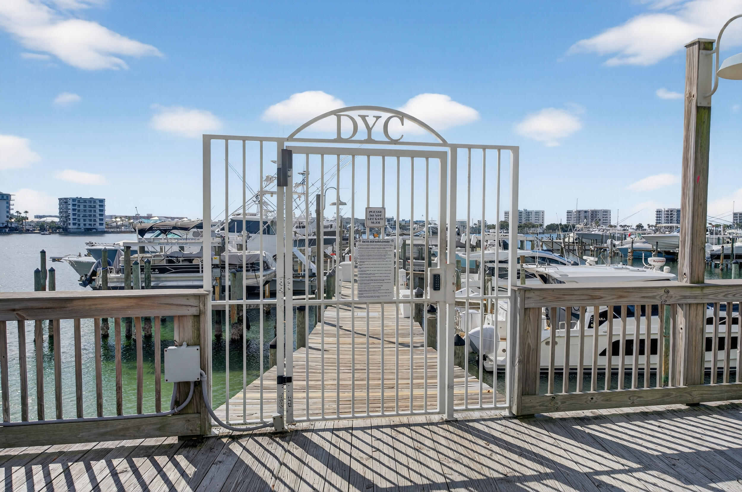 DESTIN YACHT CLUB - Residential