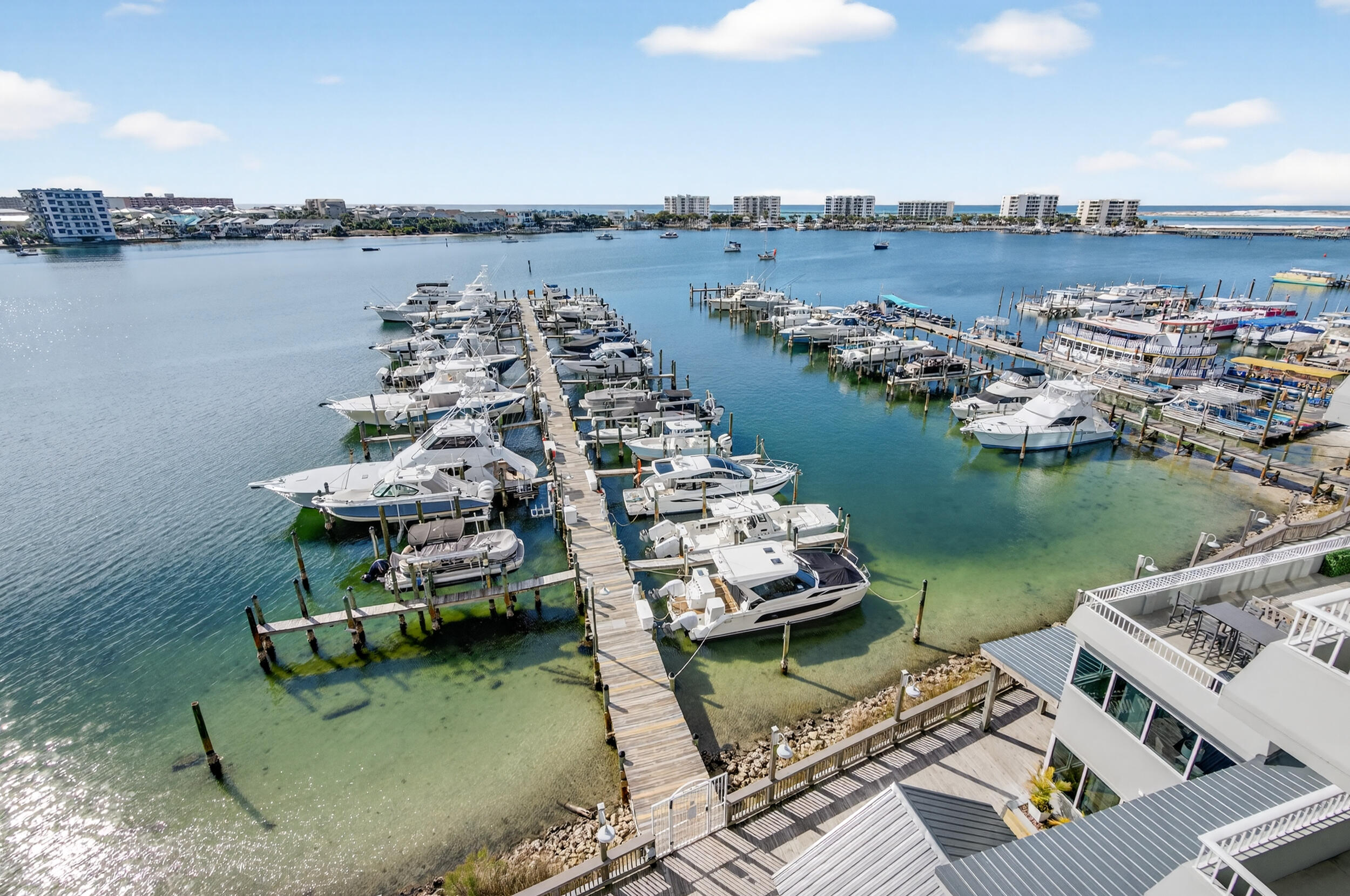DESTIN YACHT CLUB - Residential