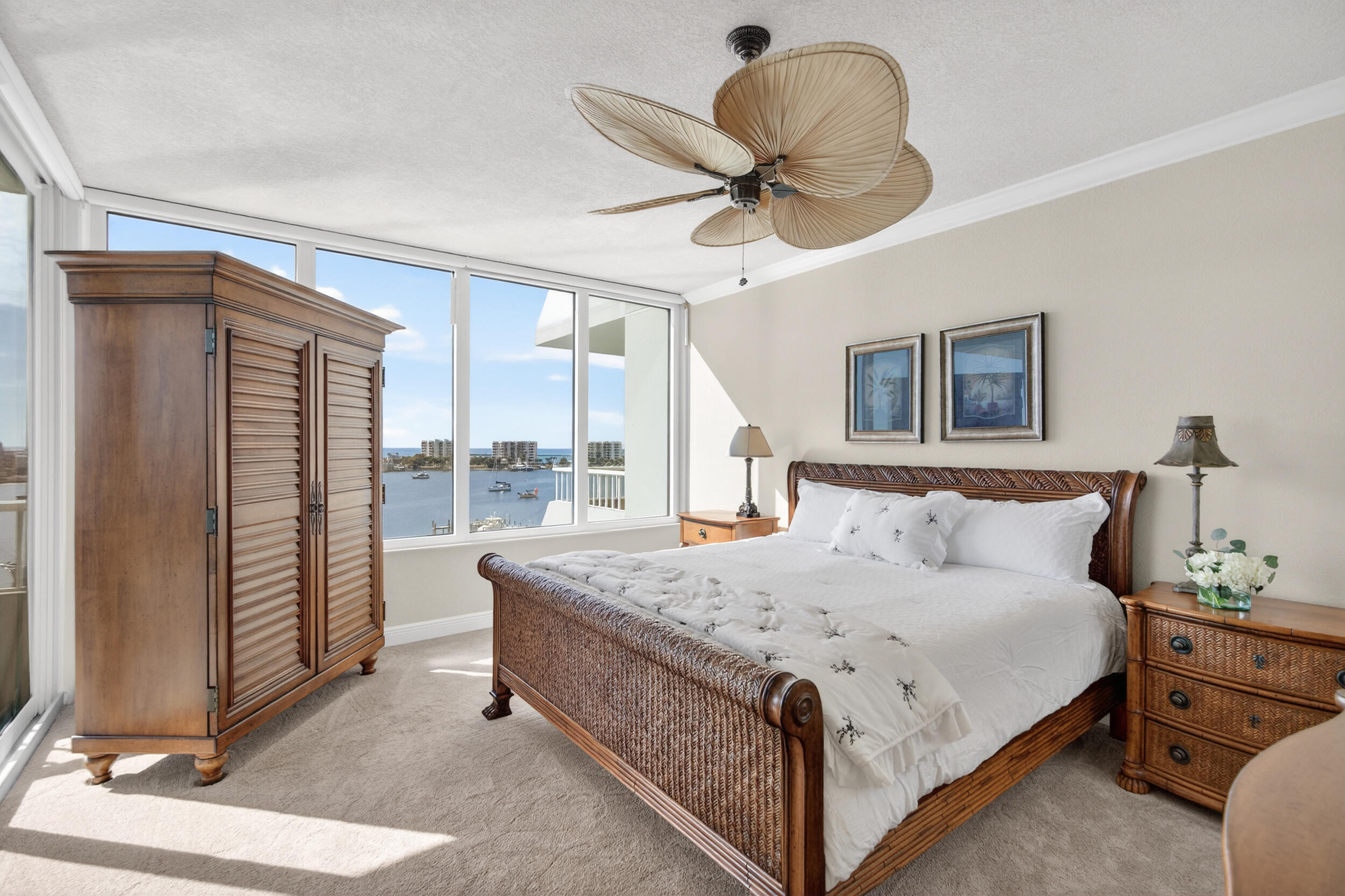 DESTIN YACHT CLUB - Residential