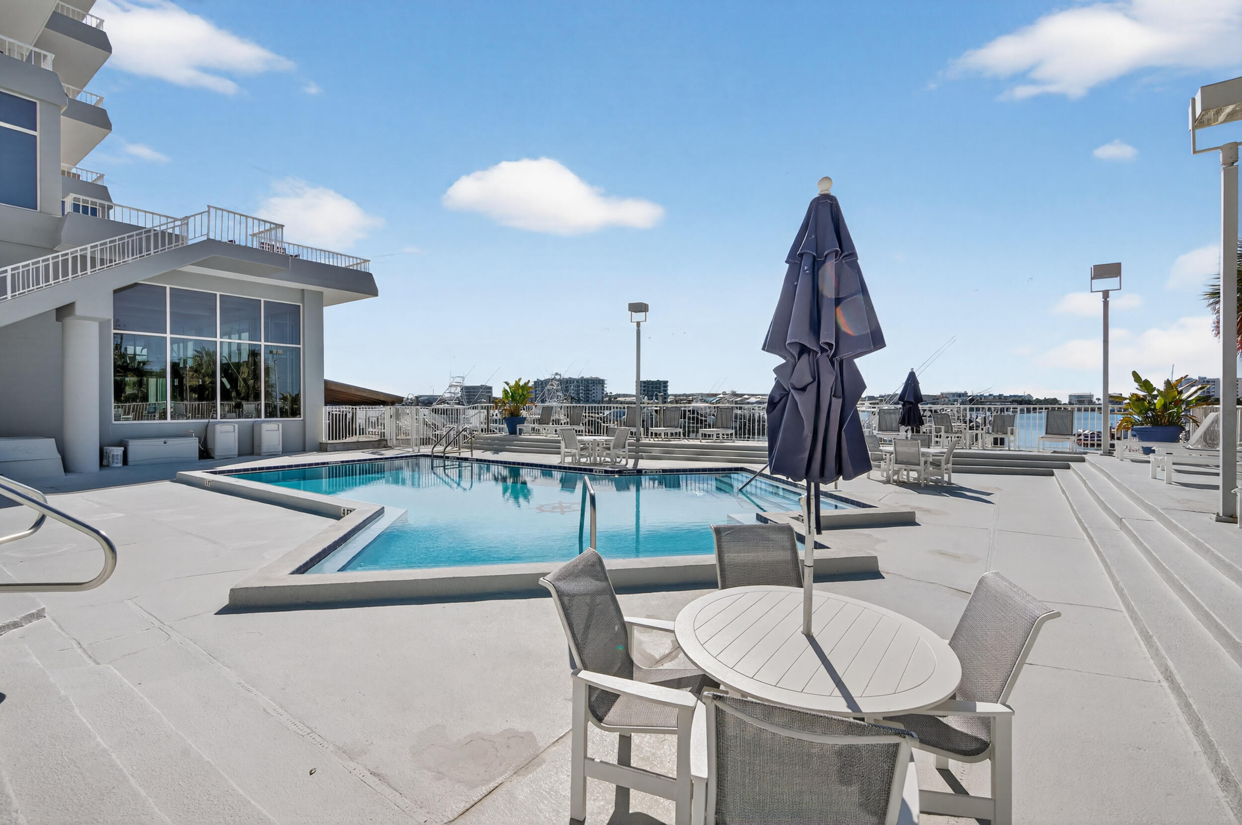 DESTIN YACHT CLUB - Residential