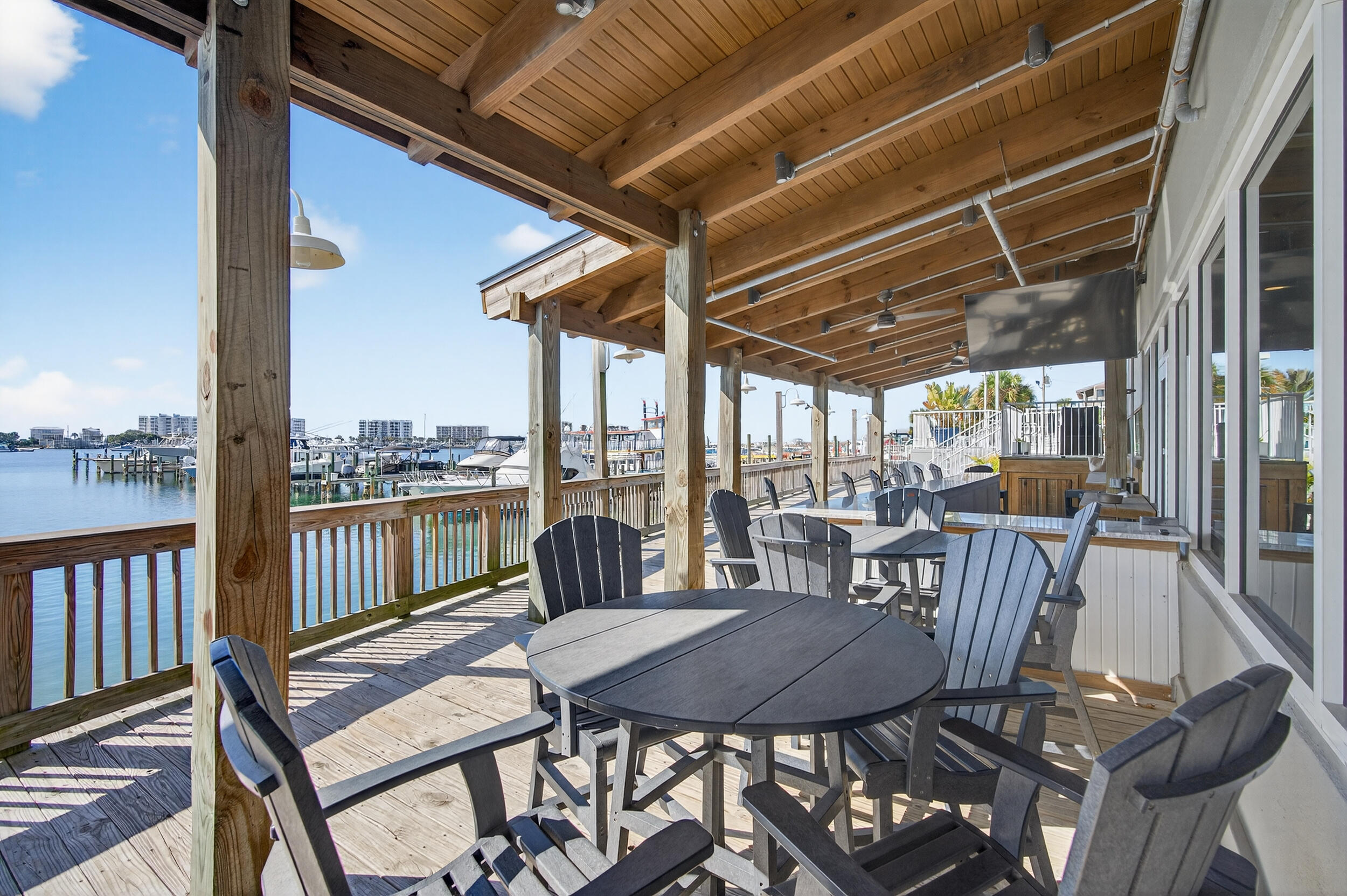 DESTIN YACHT CLUB - Residential