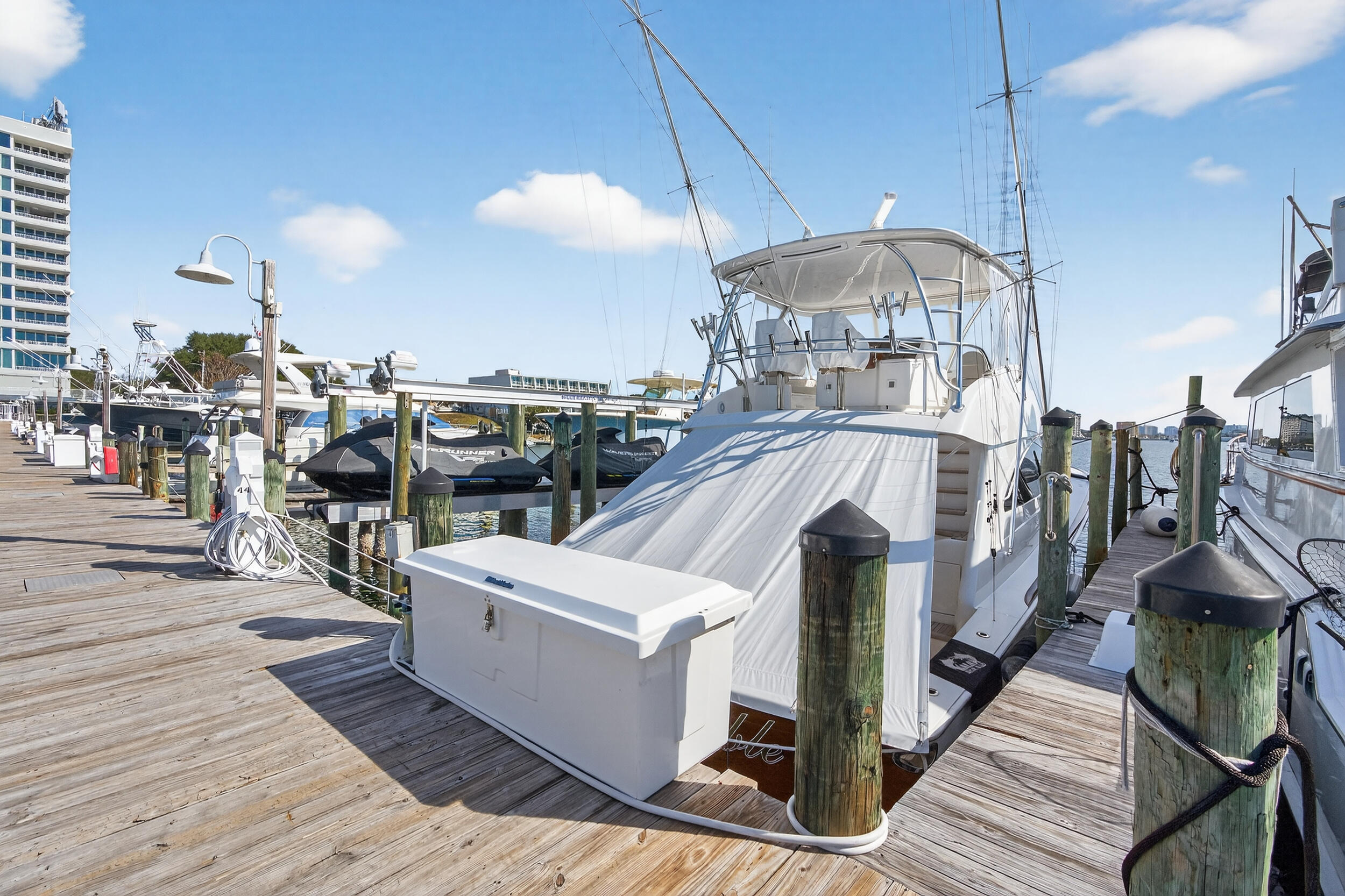 DESTIN YACHT CLUB - Residential