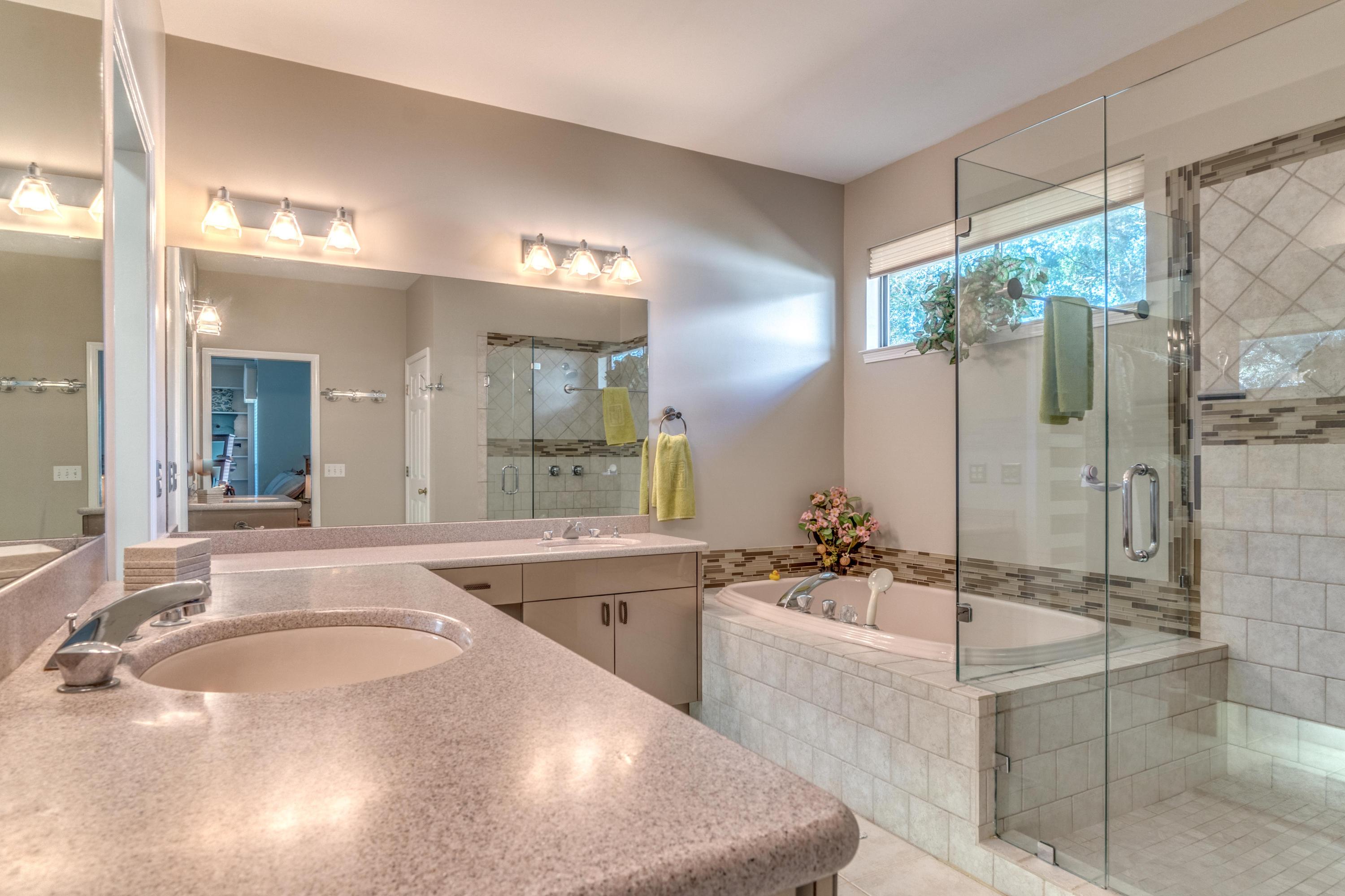 VILLAS ST ANDREWS BLUEWATER BAY - Residential