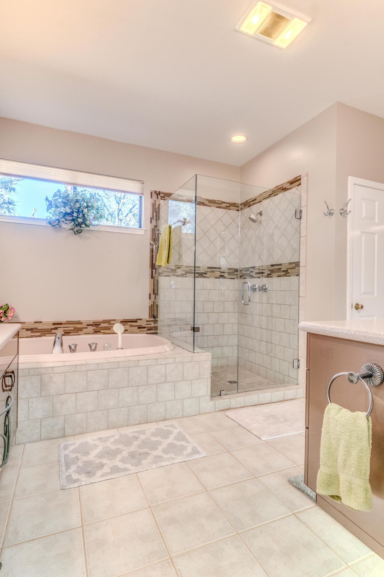 VILLAS ST ANDREWS BLUEWATER BAY - Residential