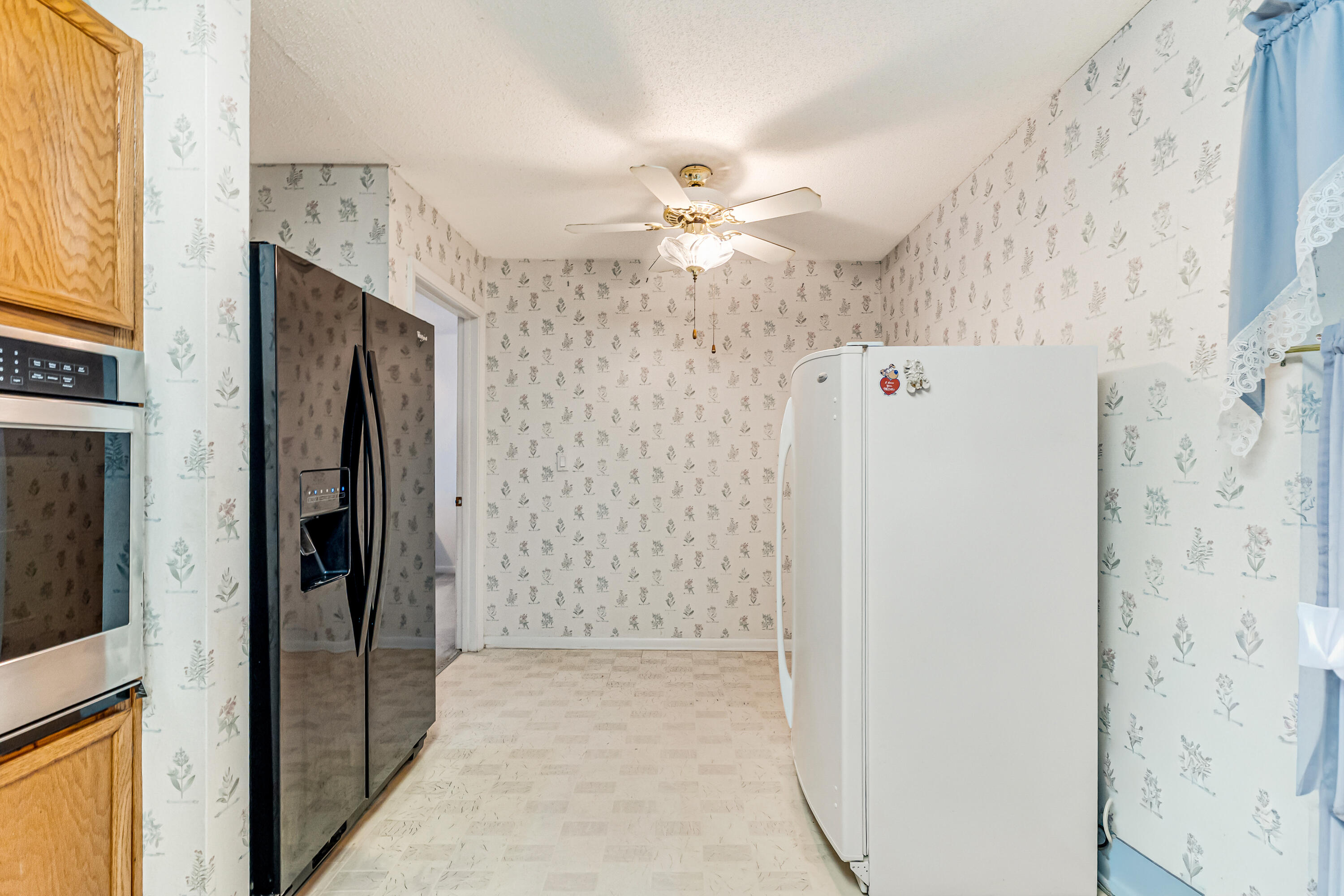 PINECREST HILLS - Residential