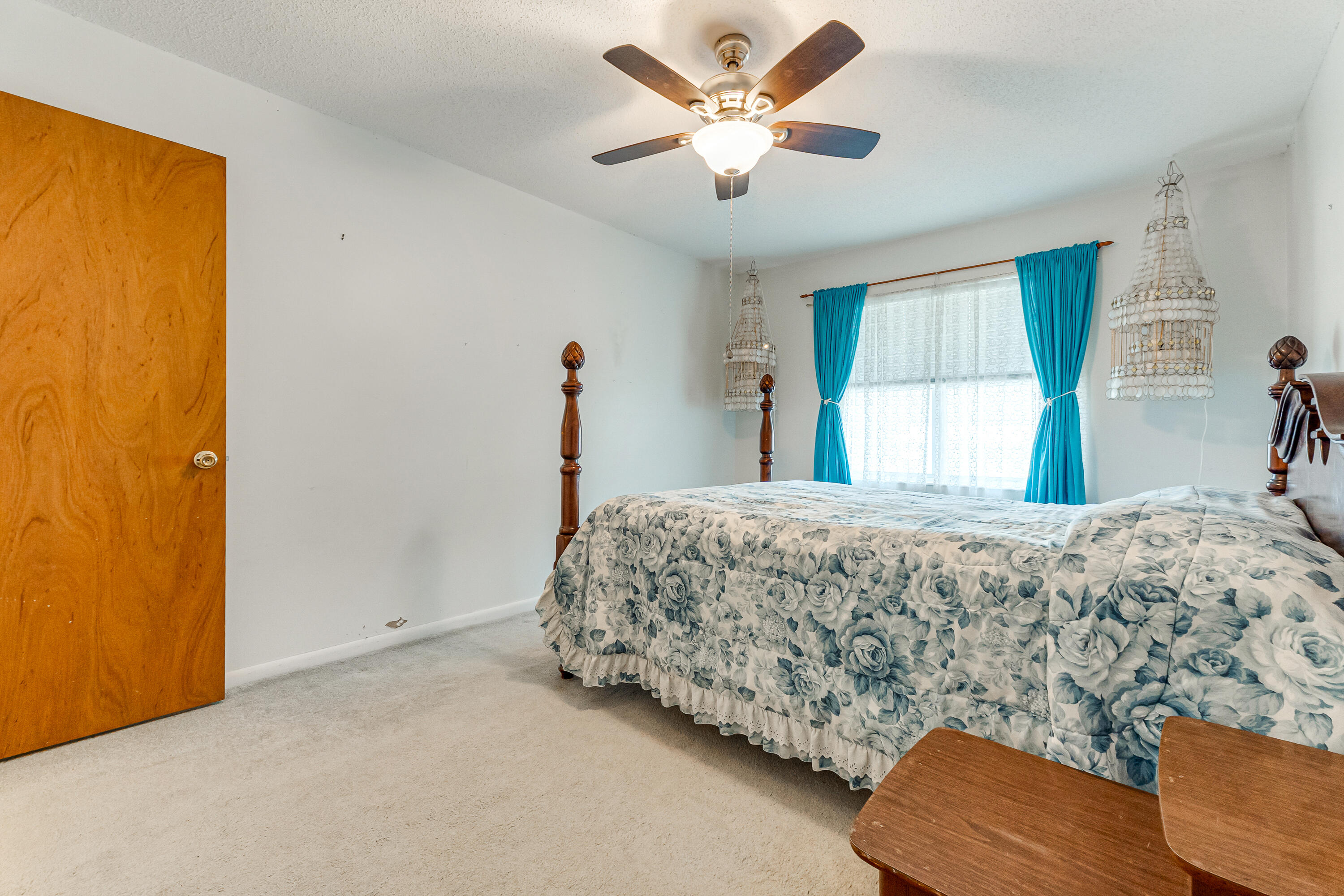 PINECREST HILLS - Residential