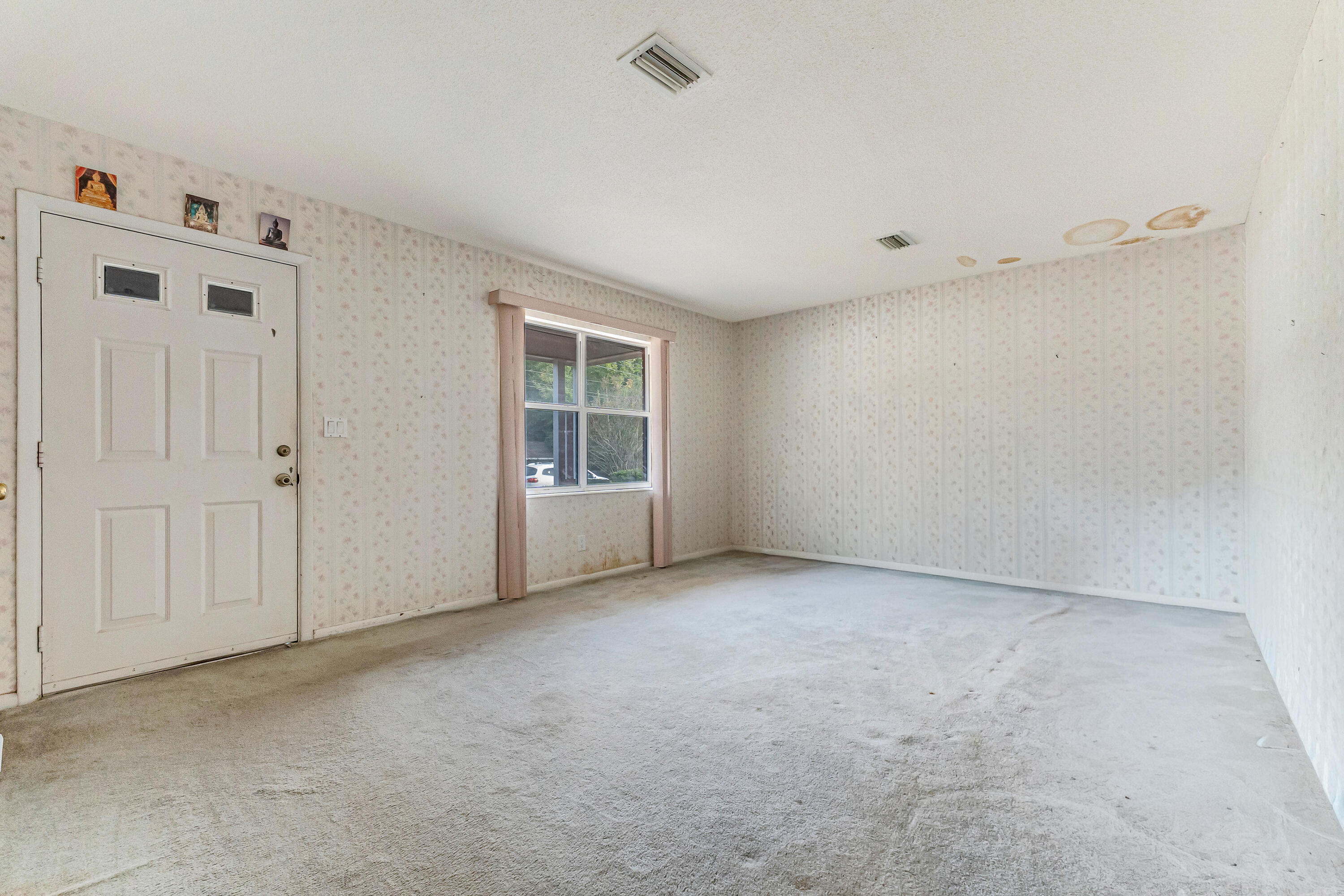 PINECREST HILLS - Residential