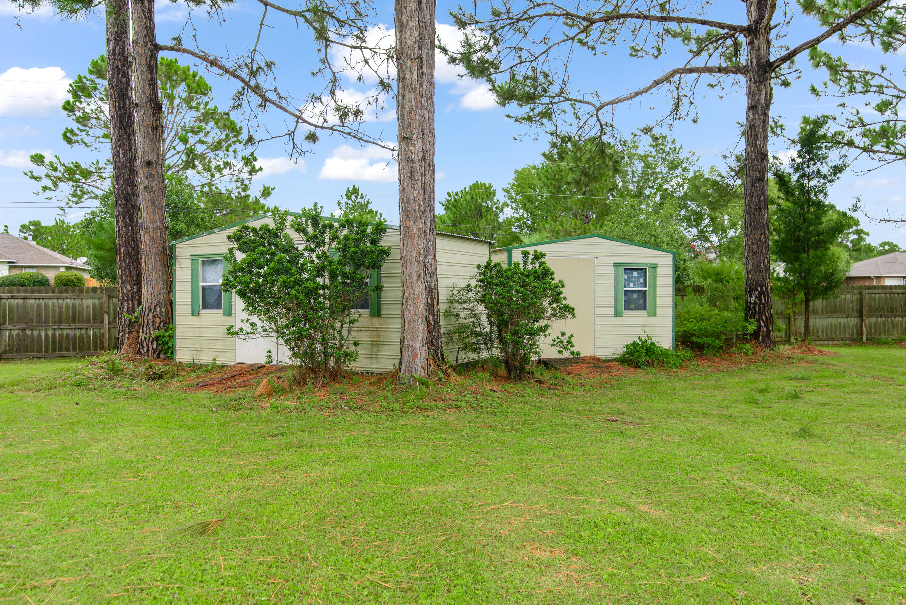 HOLLEY BY THE SEA - Residential