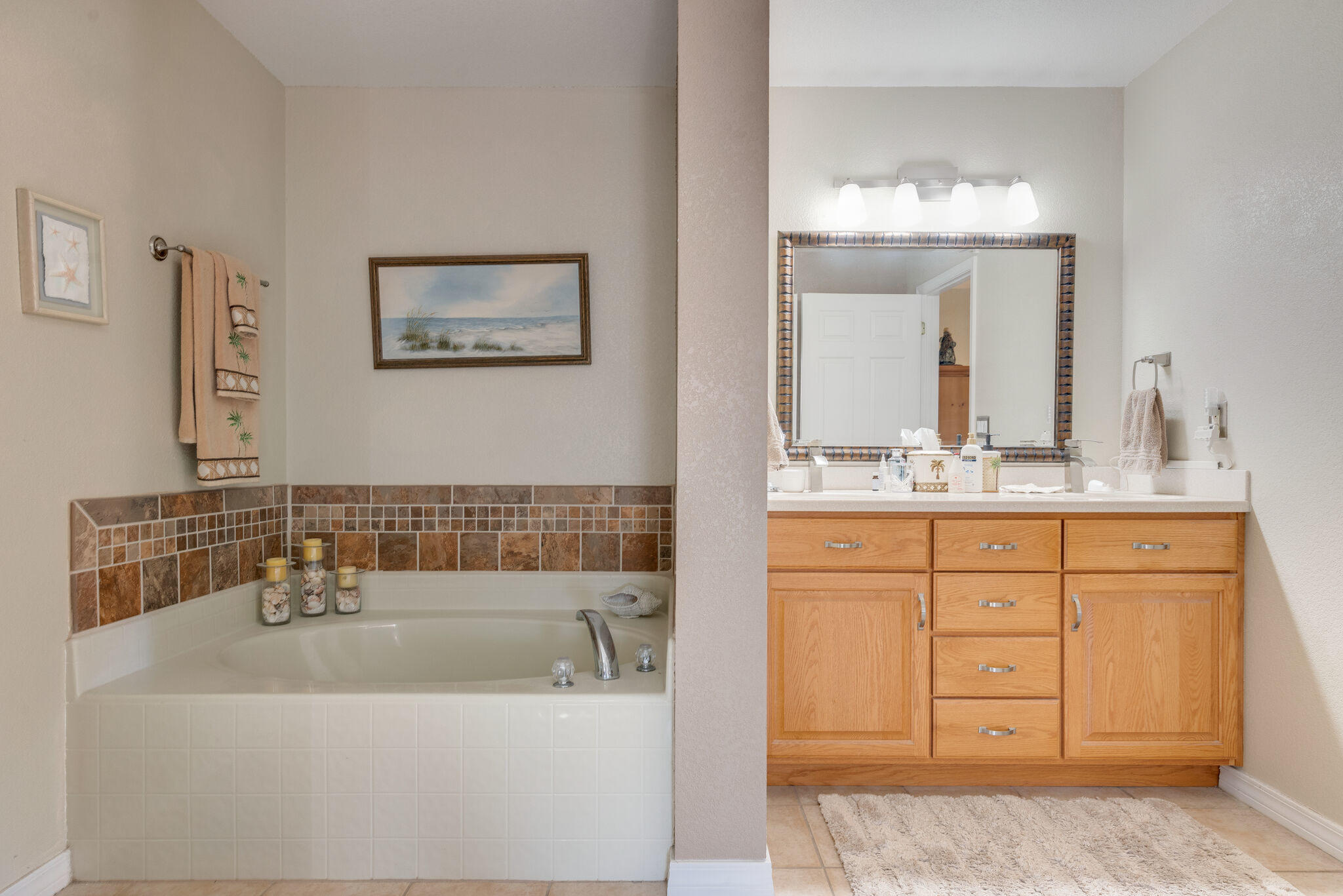 HOLLEY BY THE SEA - Residential