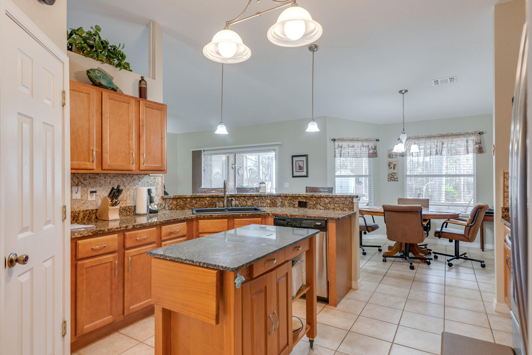 HOLLEY BY THE SEA - Residential