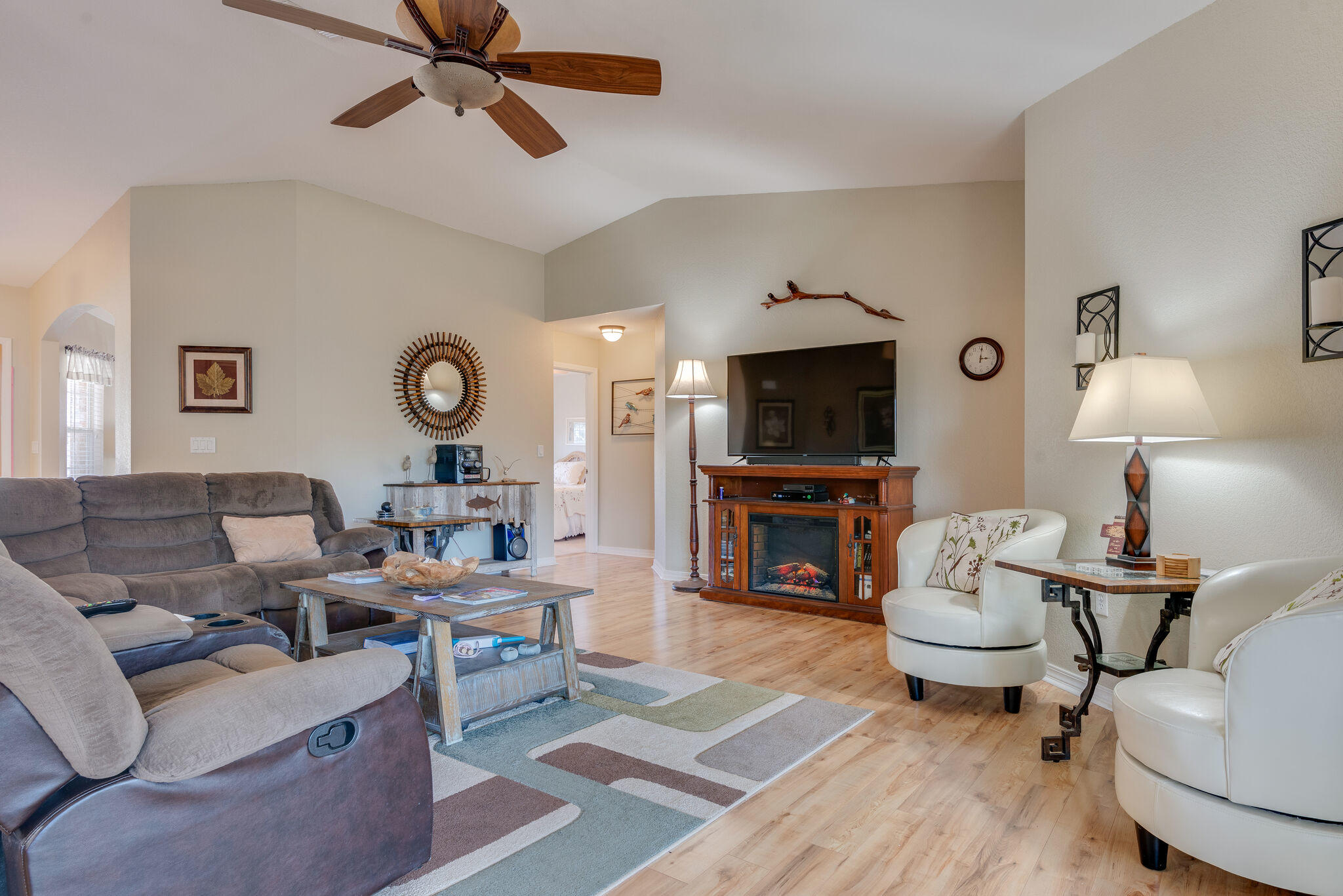 HOLLEY BY THE SEA - Residential