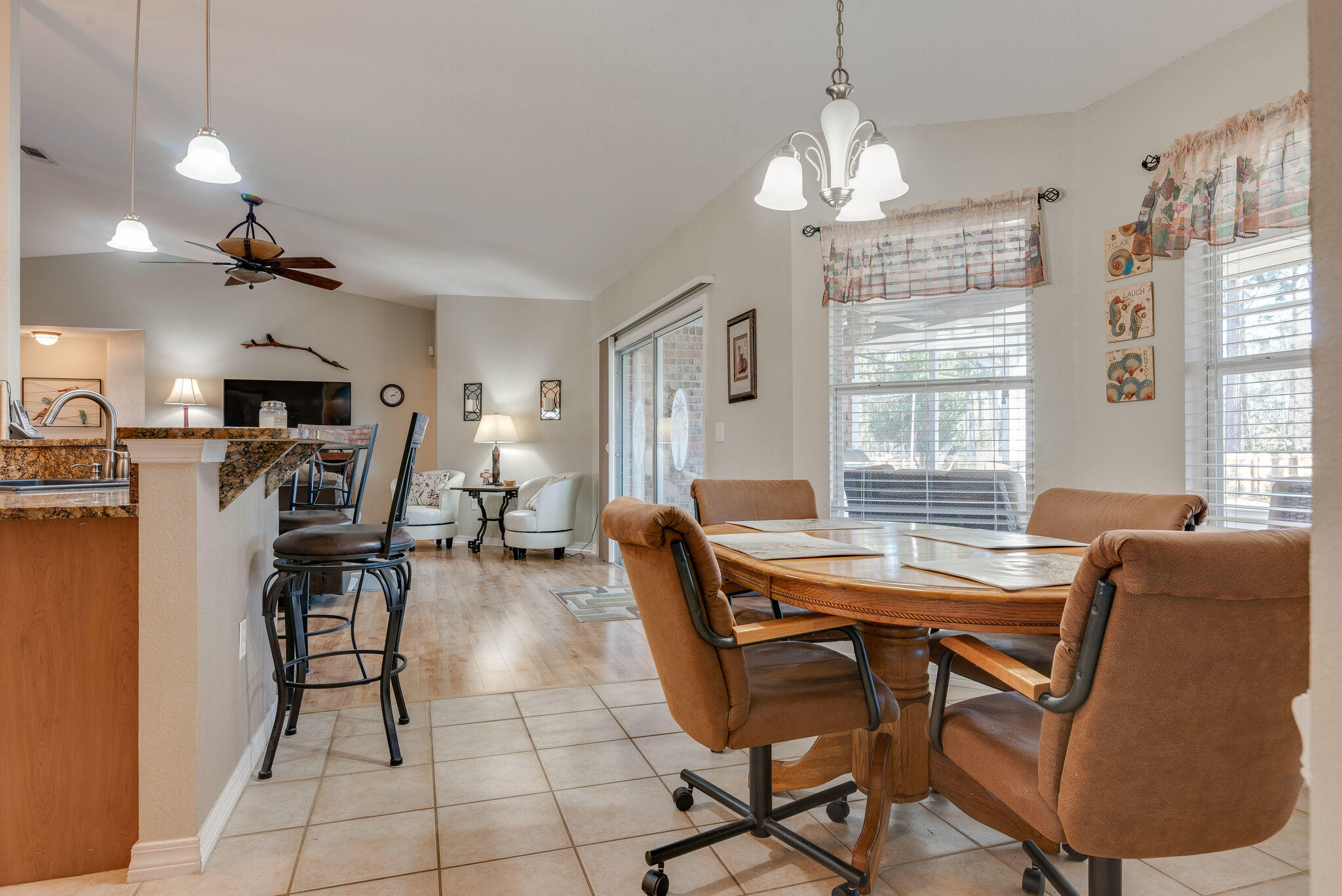 HOLLEY BY THE SEA - Residential