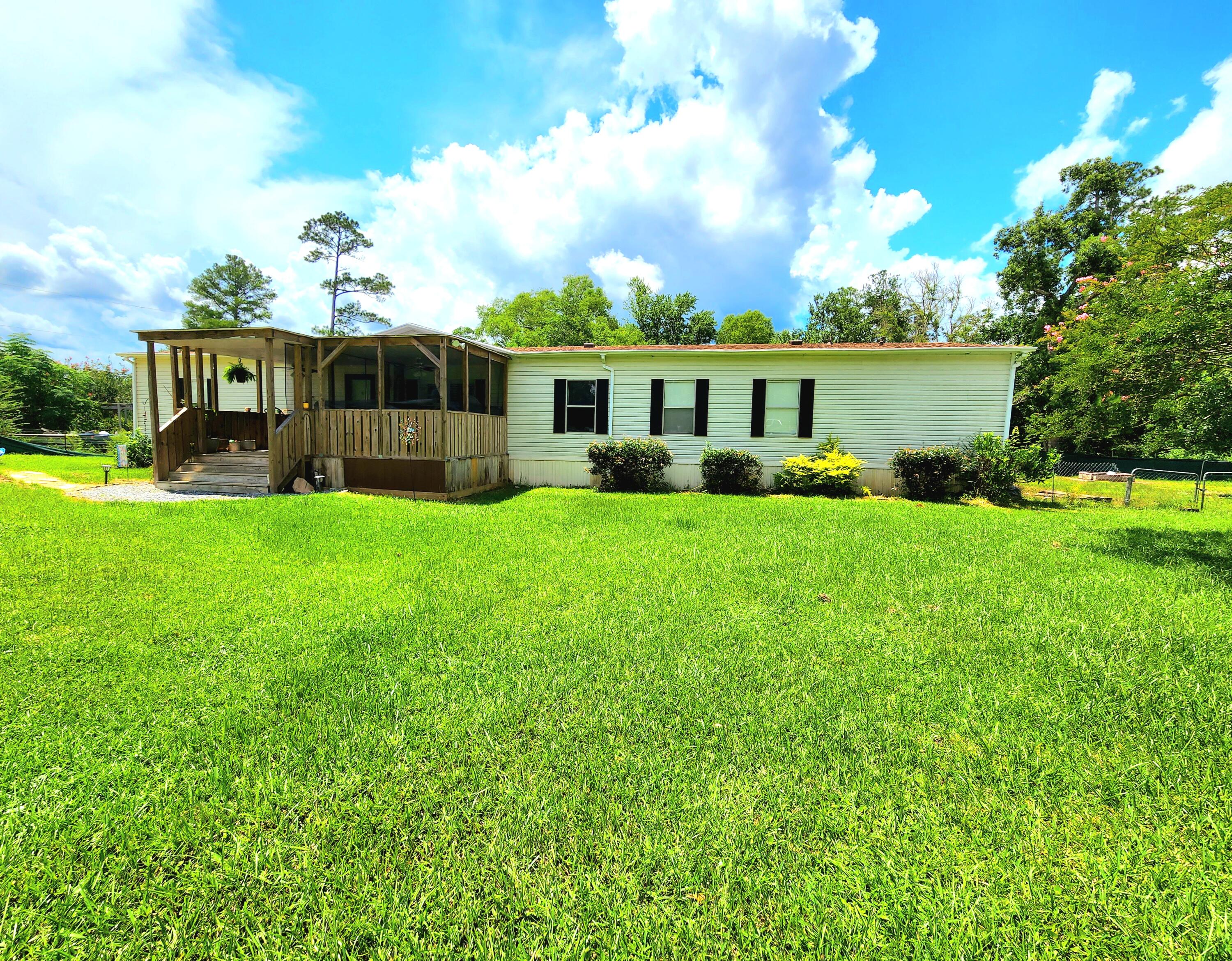 NO RECORDED SUBDIVISION - Residential