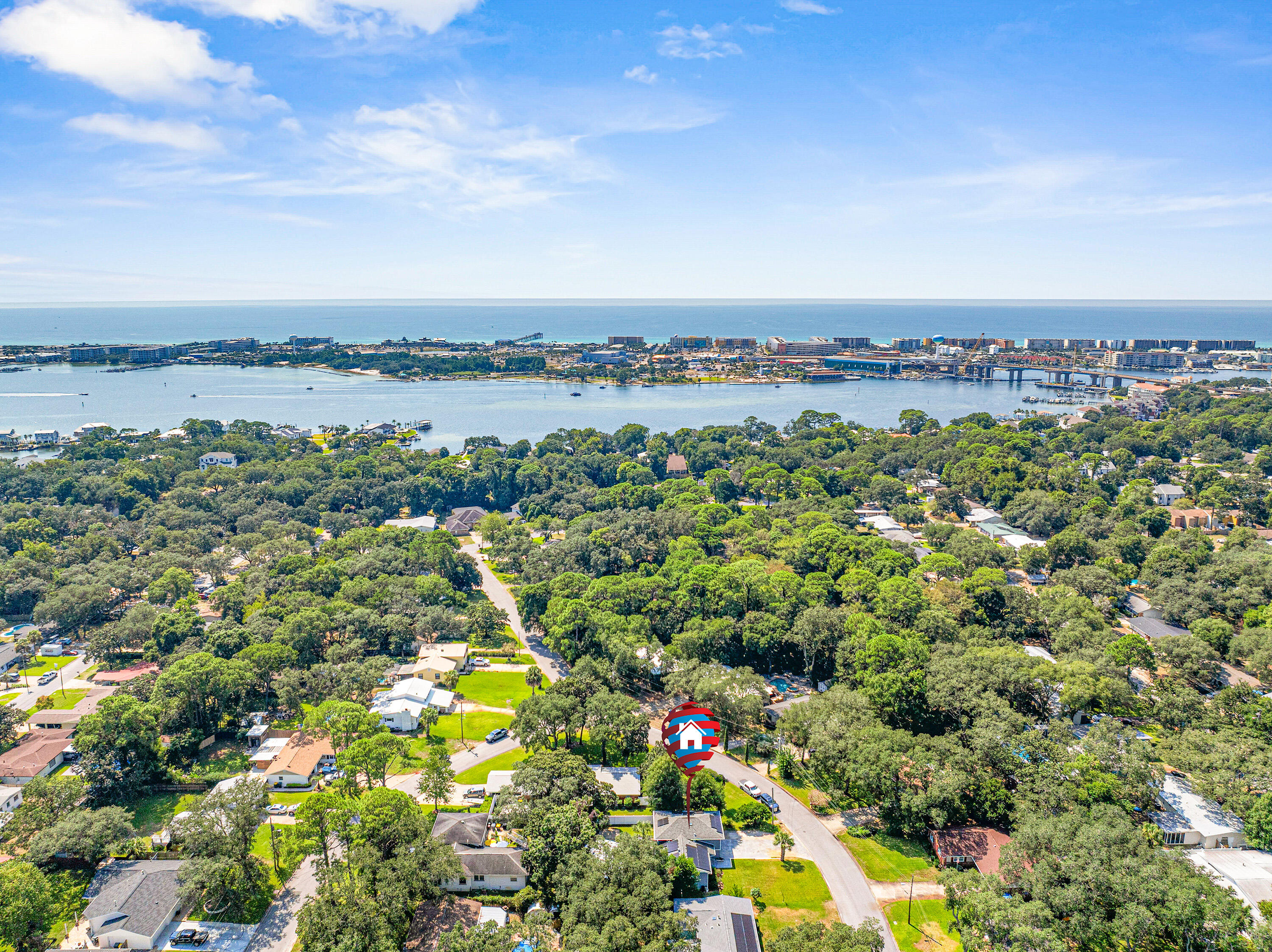 VILLA RUSS PARK - Residential