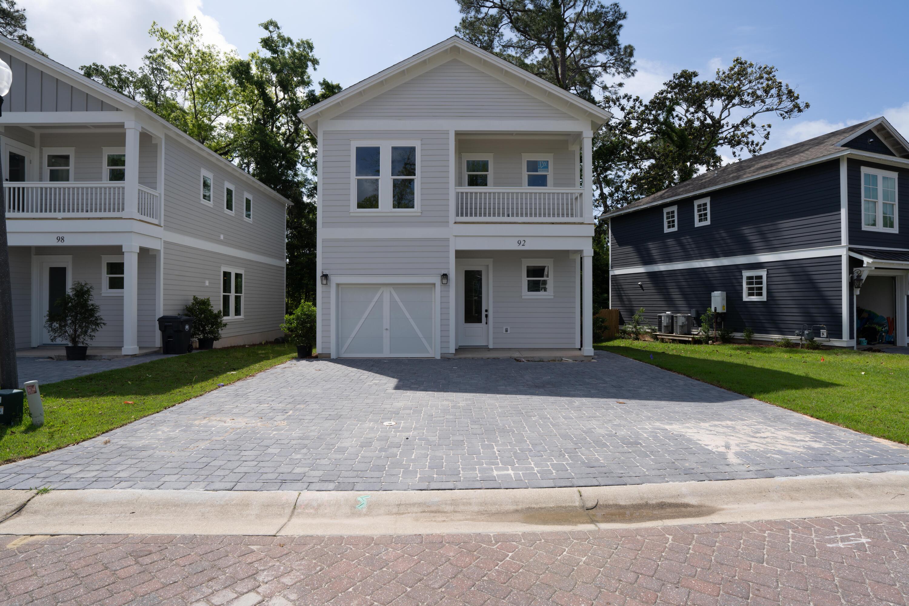 SACRED OAKS PH 2 - Residential Lease